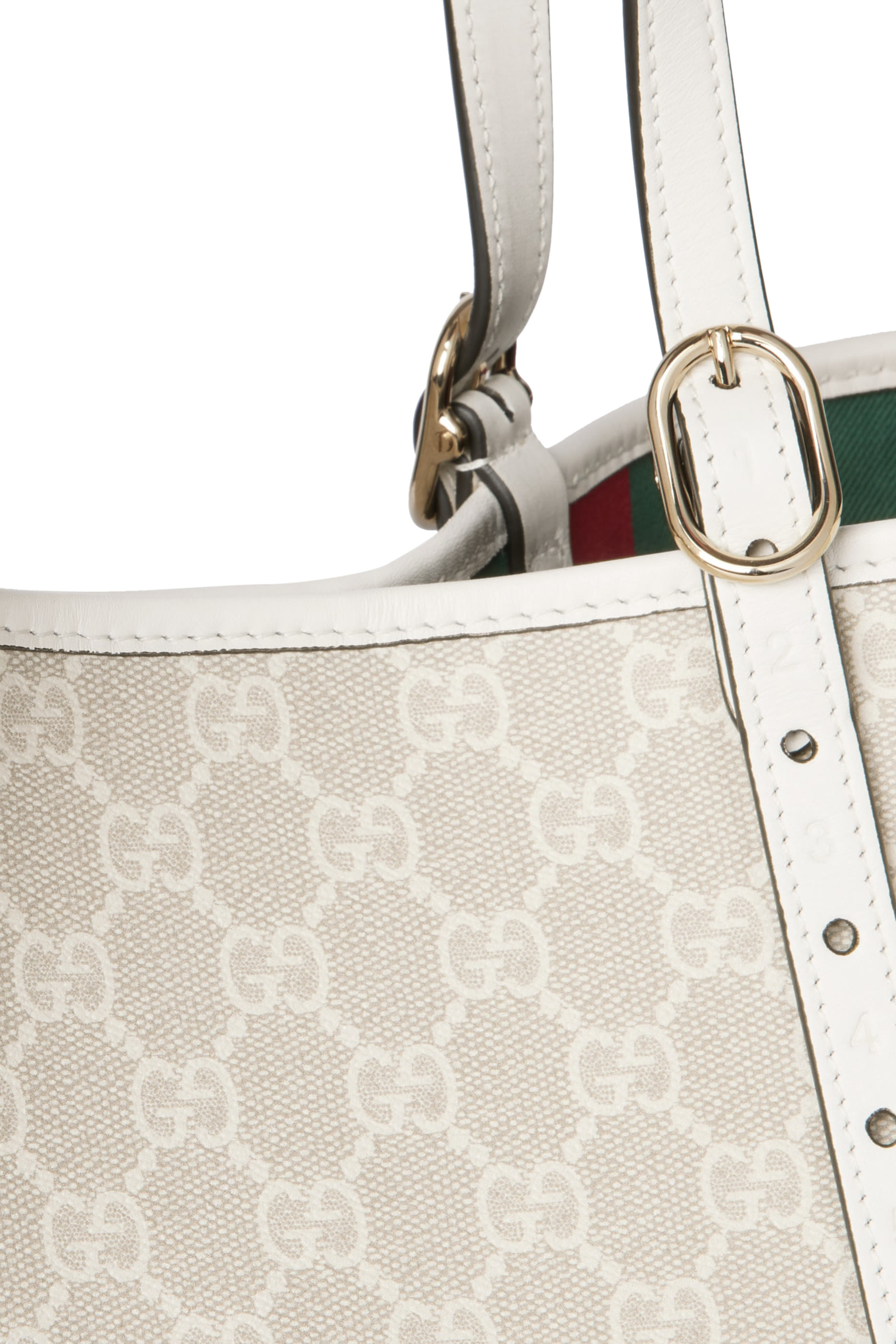 GG Emblem Medium Tote Bag