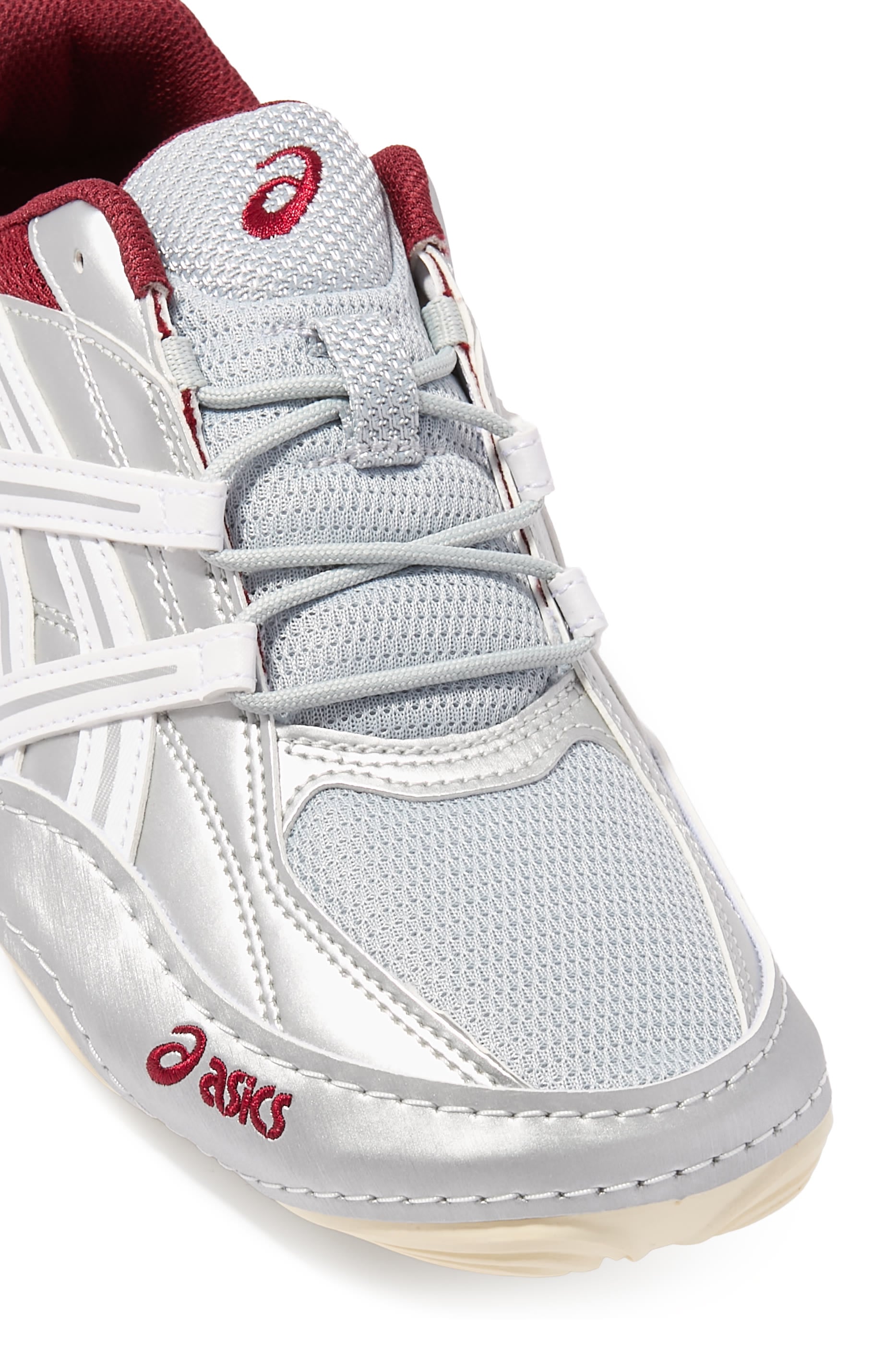 Hypersync™ Low Top Sneakers