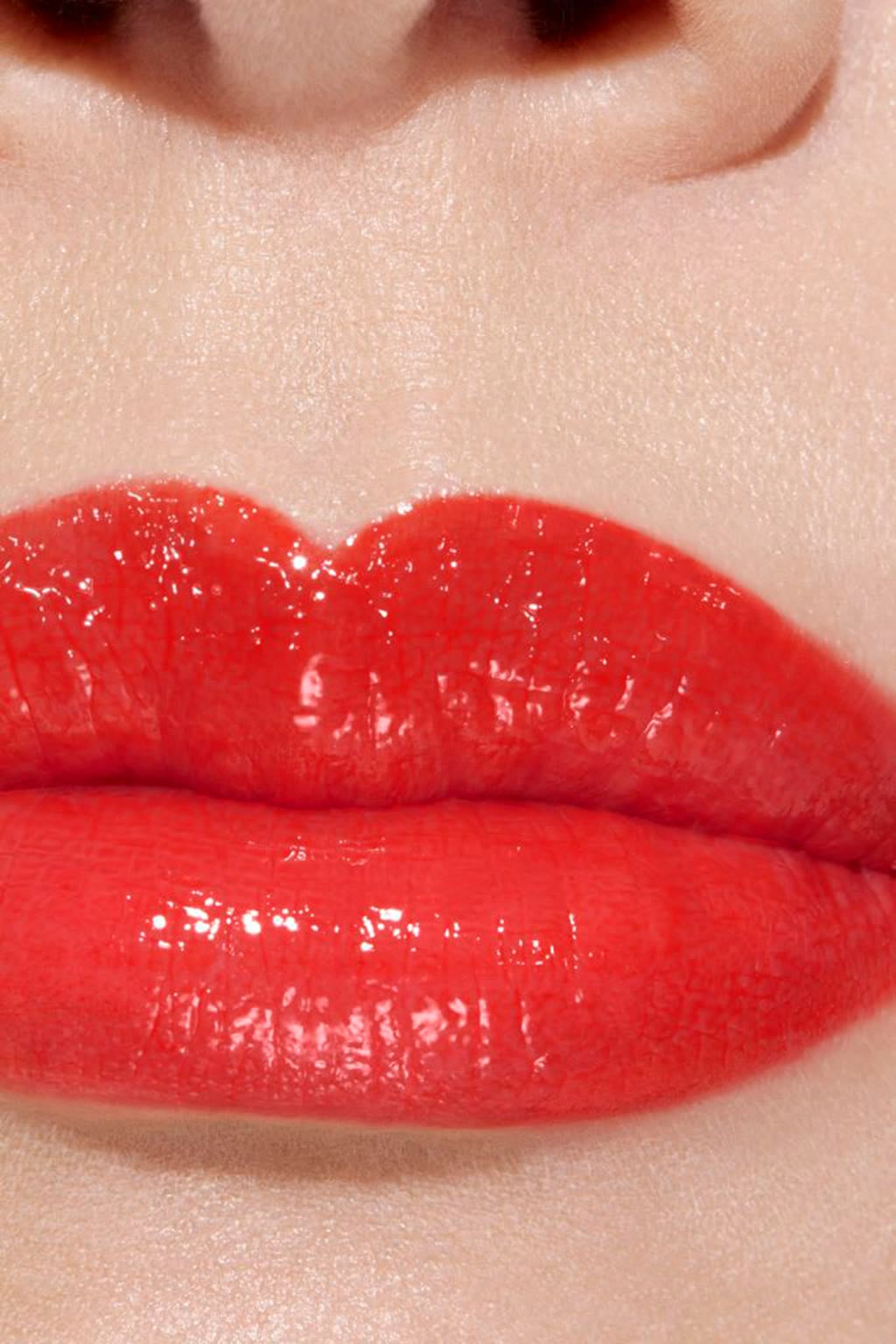 أحمر شفاه ROUGE COCO FLASH Colour, Shine, Intensity In A Flash