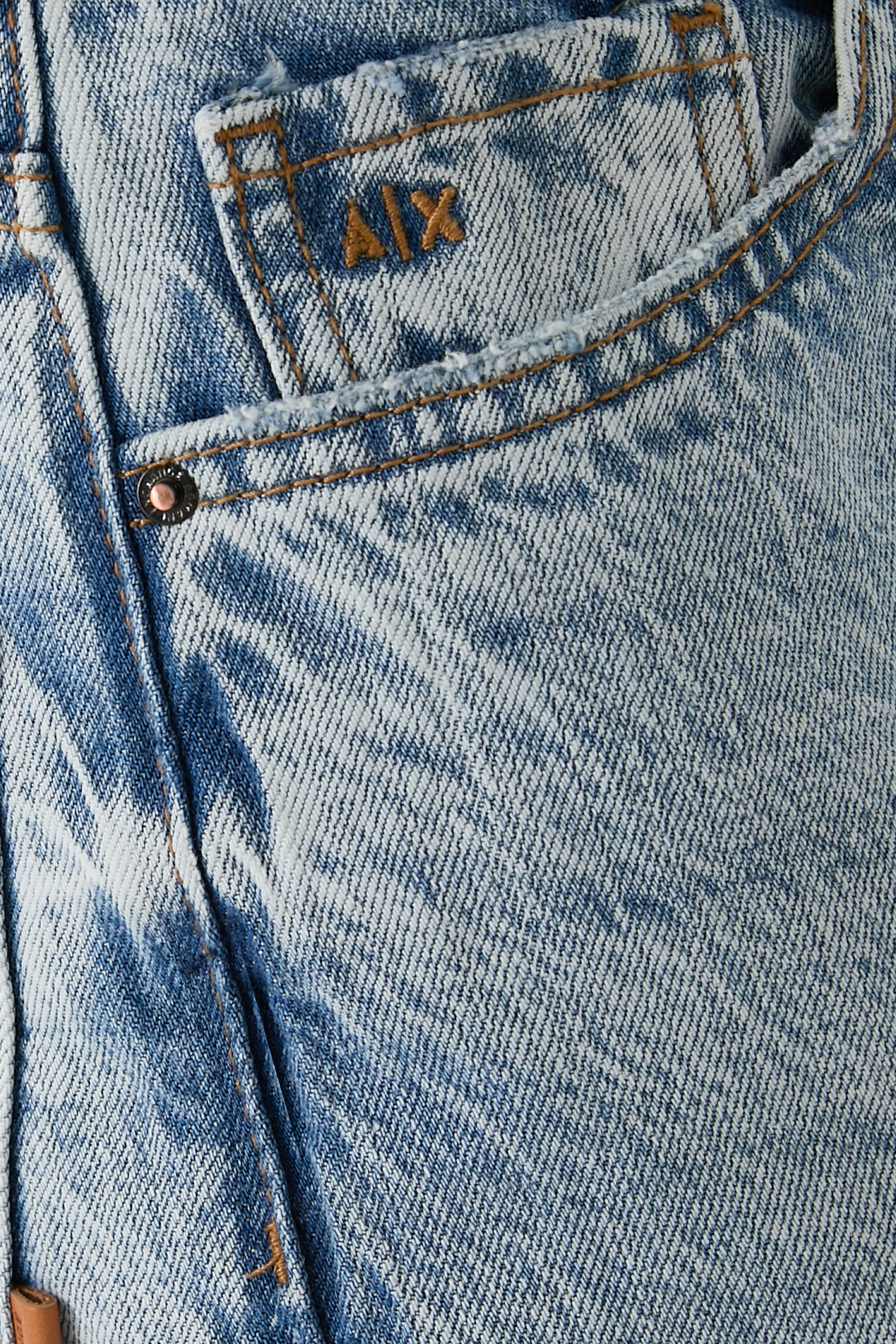 Tapered Jeans