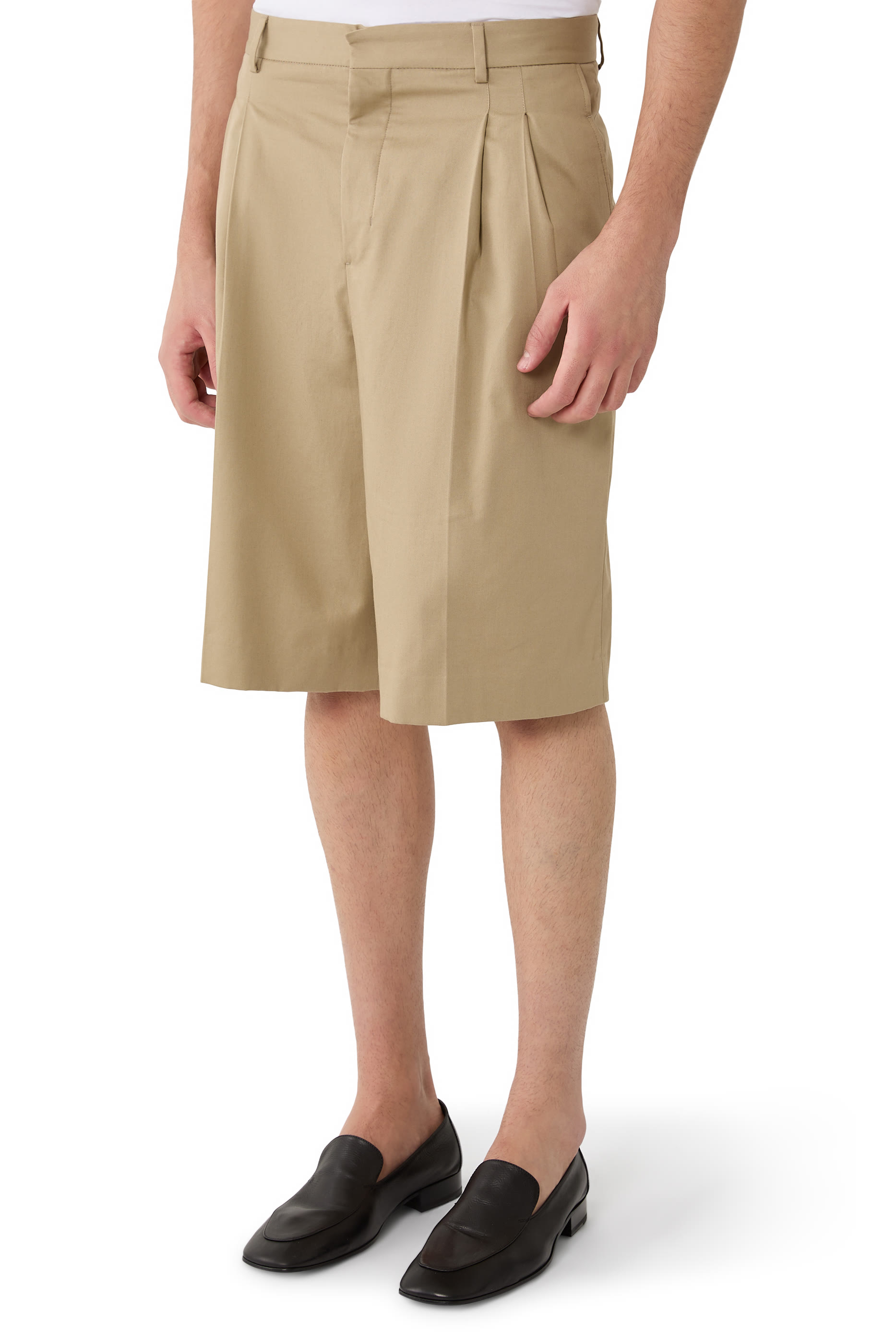 Wide Bermuda Two Pleats Shorts