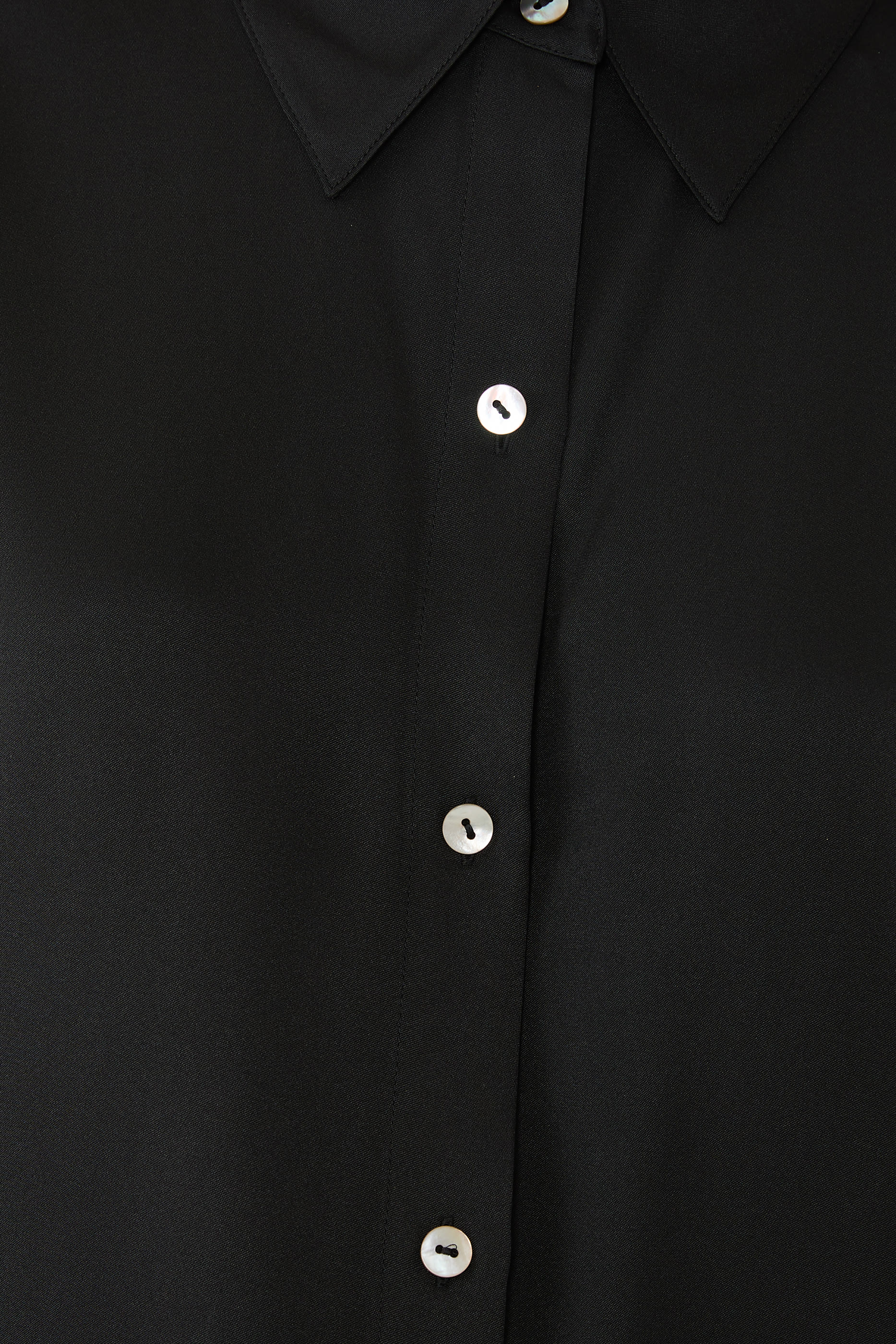  Slim-Fit Classic Shirt