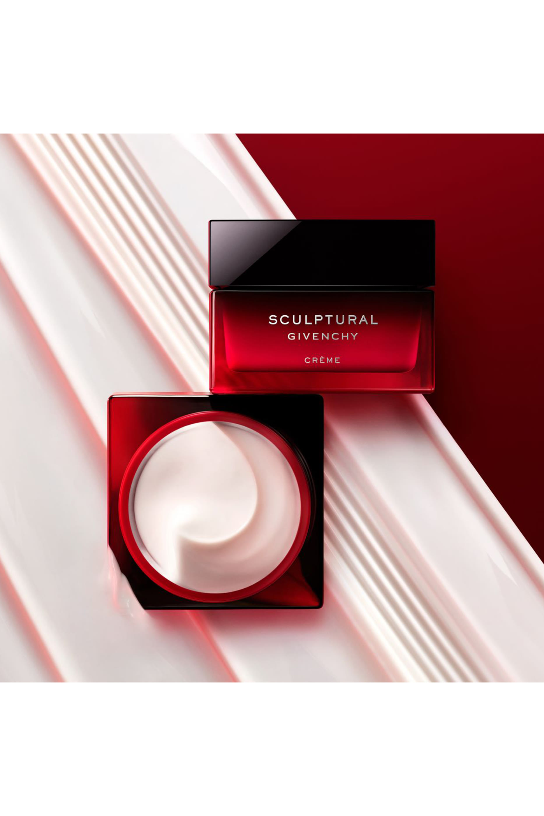 Sculptural Cr&egrave;me
