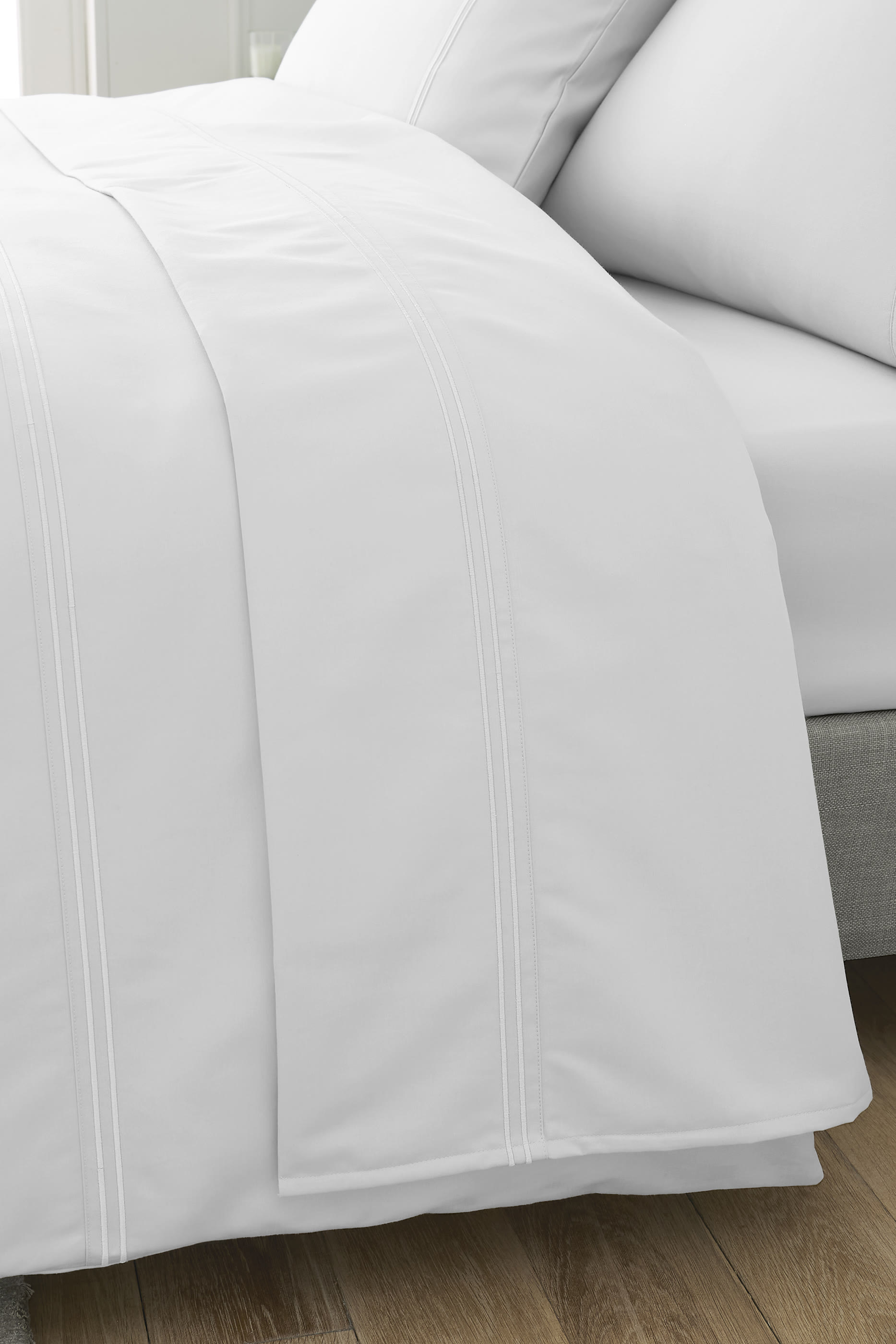 1200 Thread Fitted Sheet
