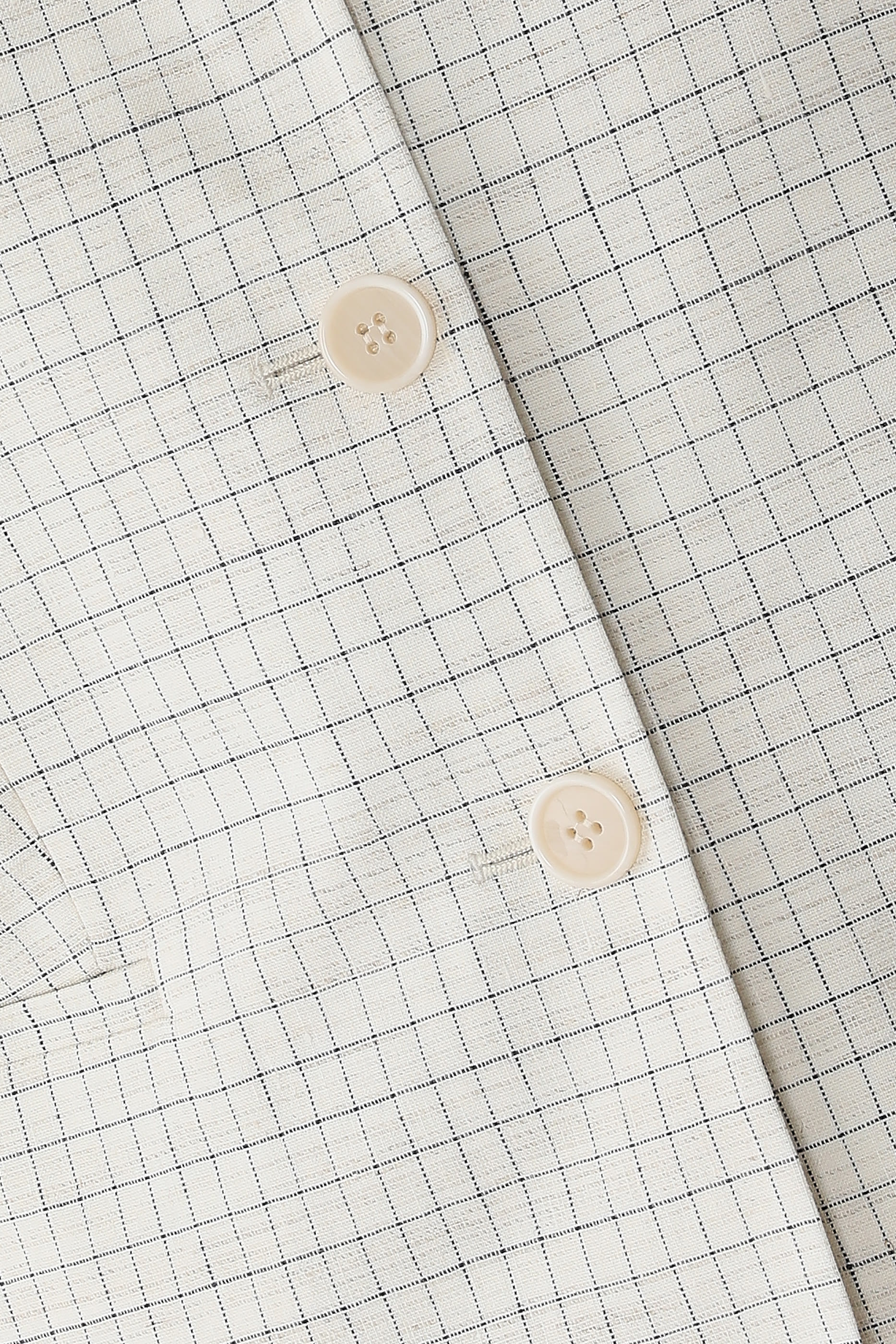 Shrunken Three-Button Blazer in Good Linen