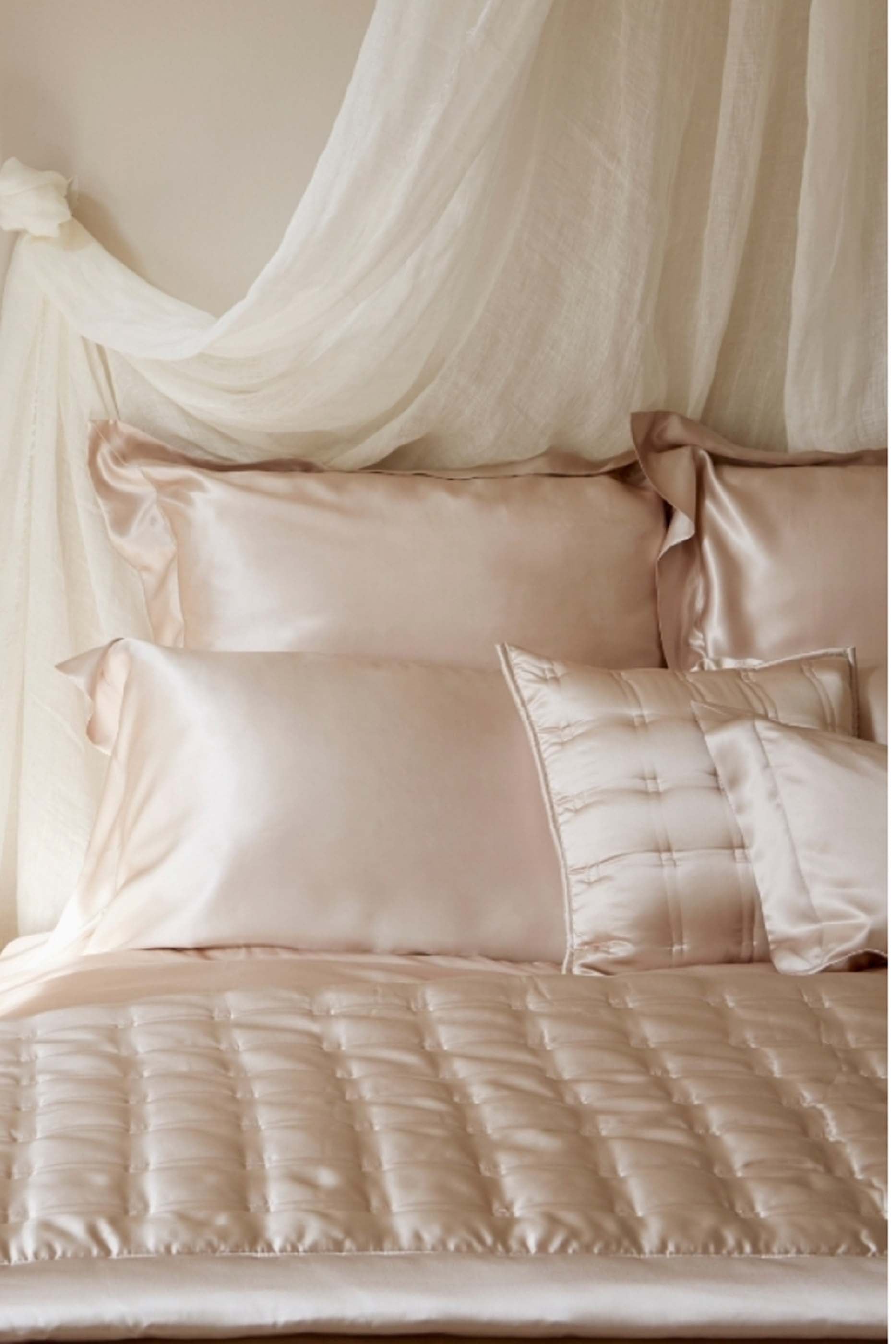 Silk Signature Pillowcase