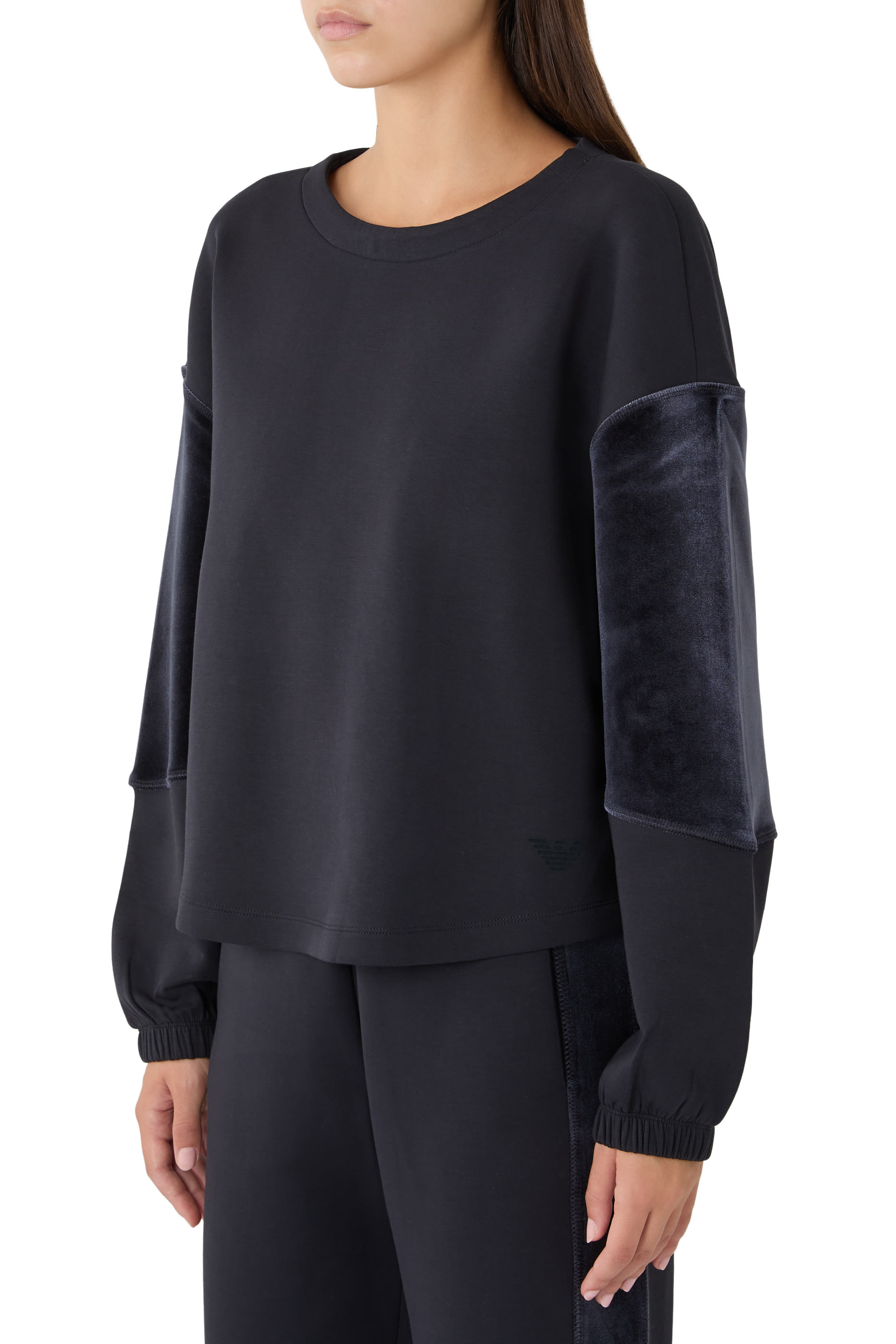 Tape Travel Essential Sweatshirt
