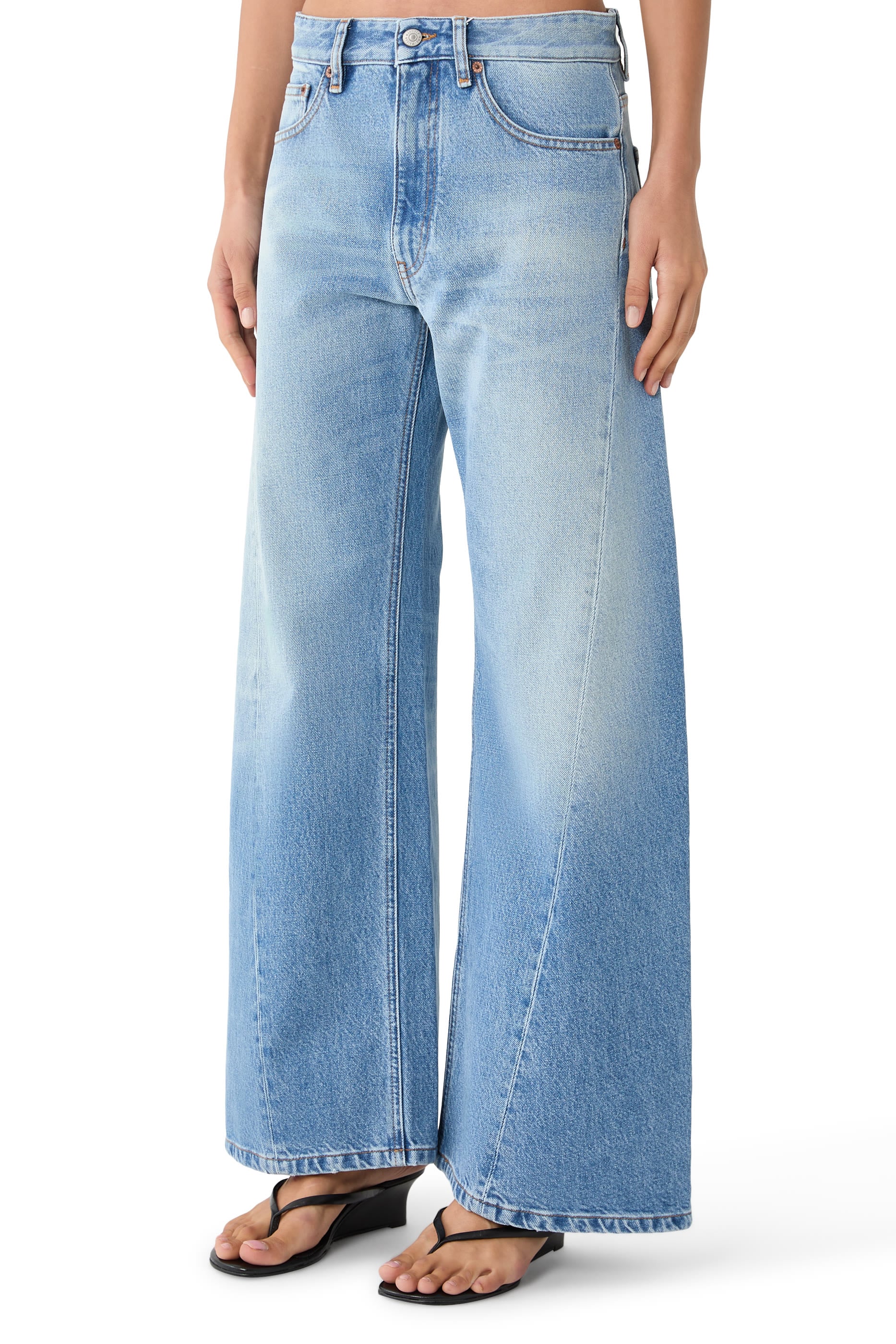 Wide-Leg Jeans 