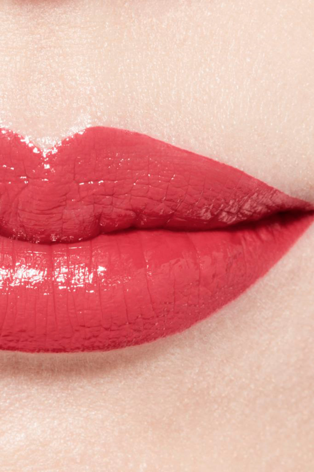 ROUGE COCO BLOOM Hydrating And Plumping Lipstick. Intense, Long-Lasting Colour And Shine
