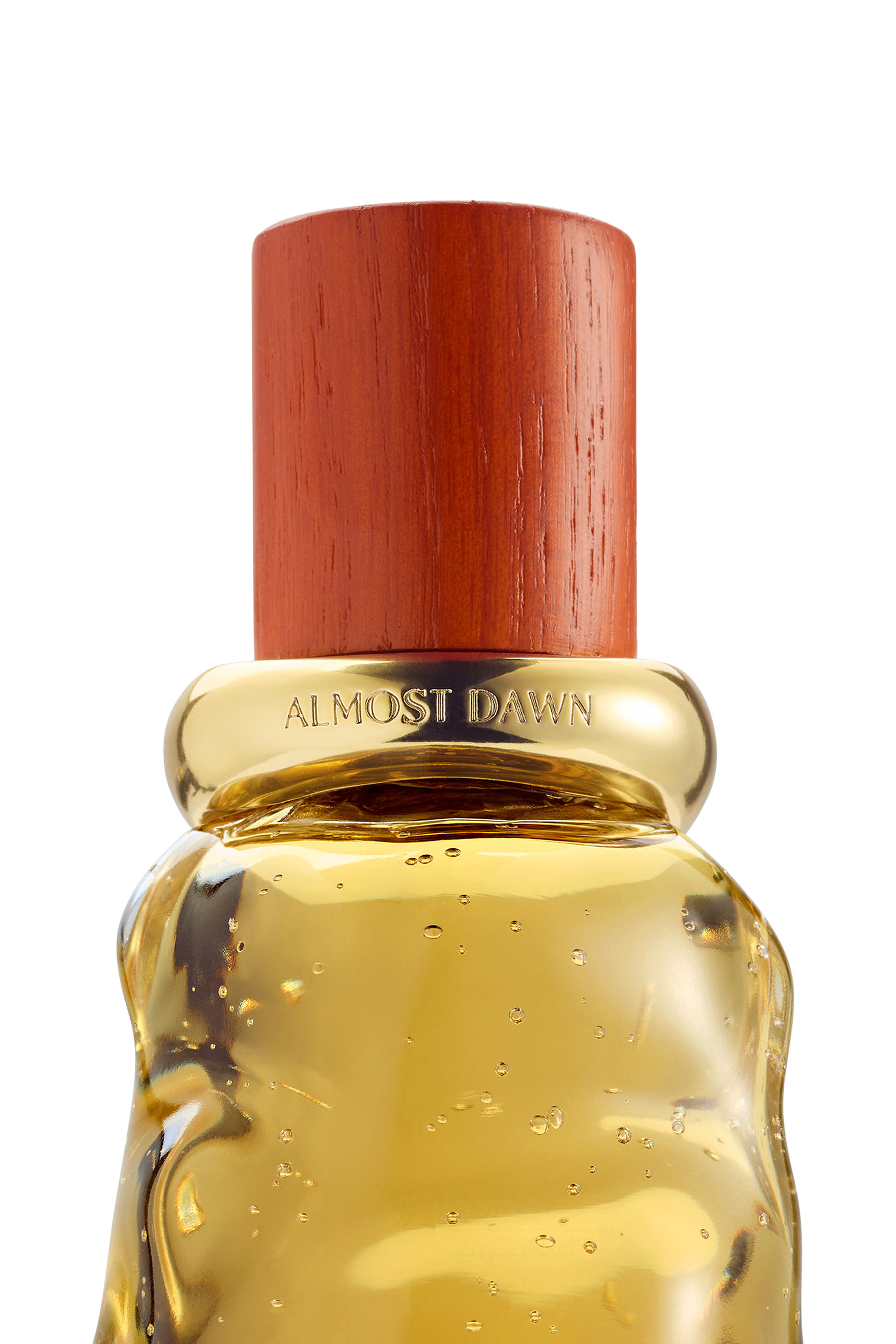 عطر ألموست داون