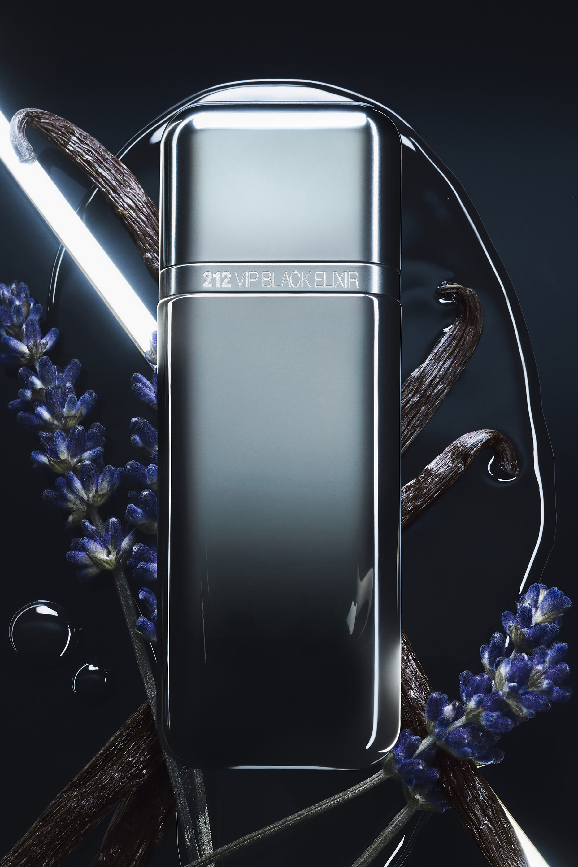 عطر 212 في اي بي بلاك إلكسير للرجال