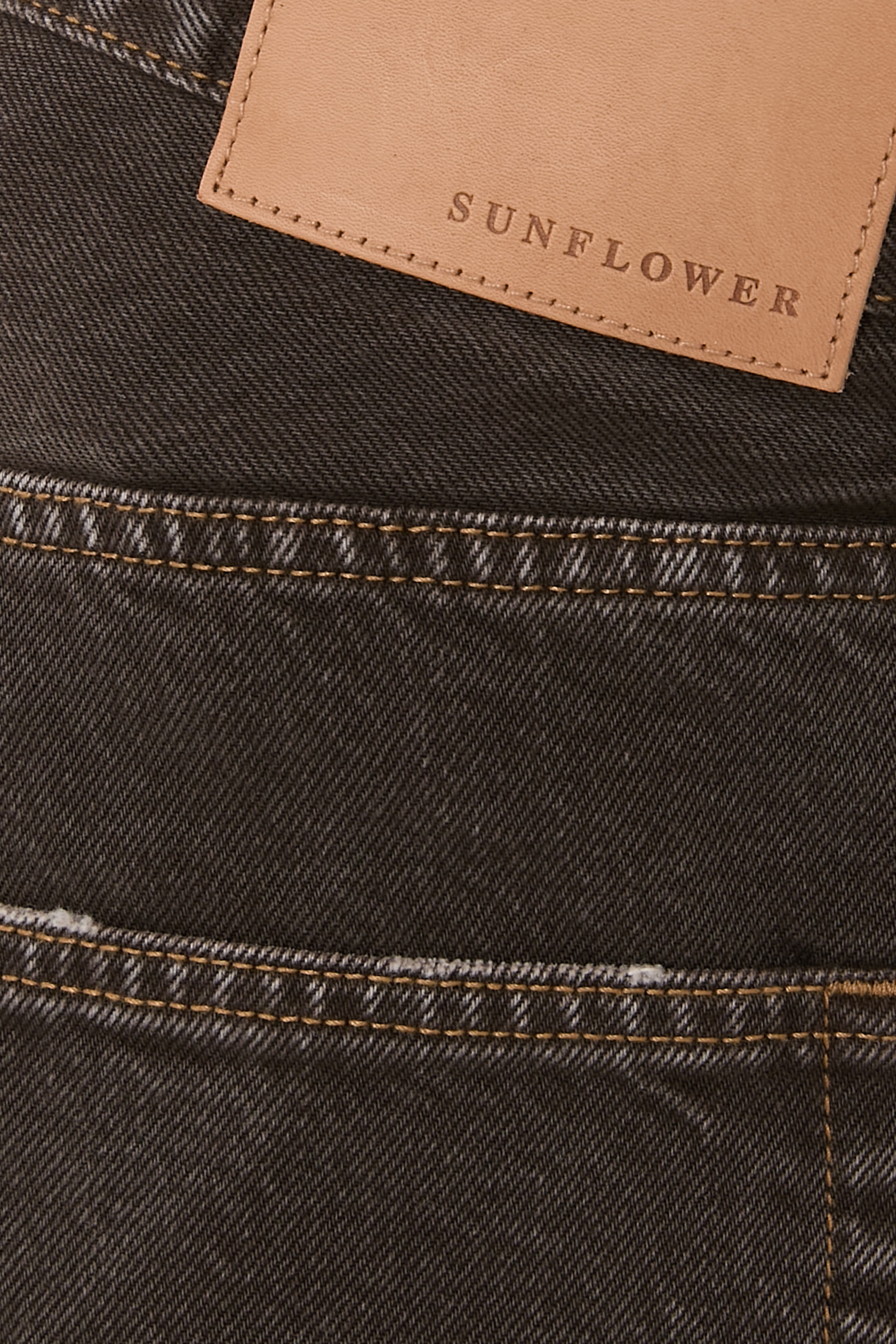 5-Pocket Distress-Detail Jeans