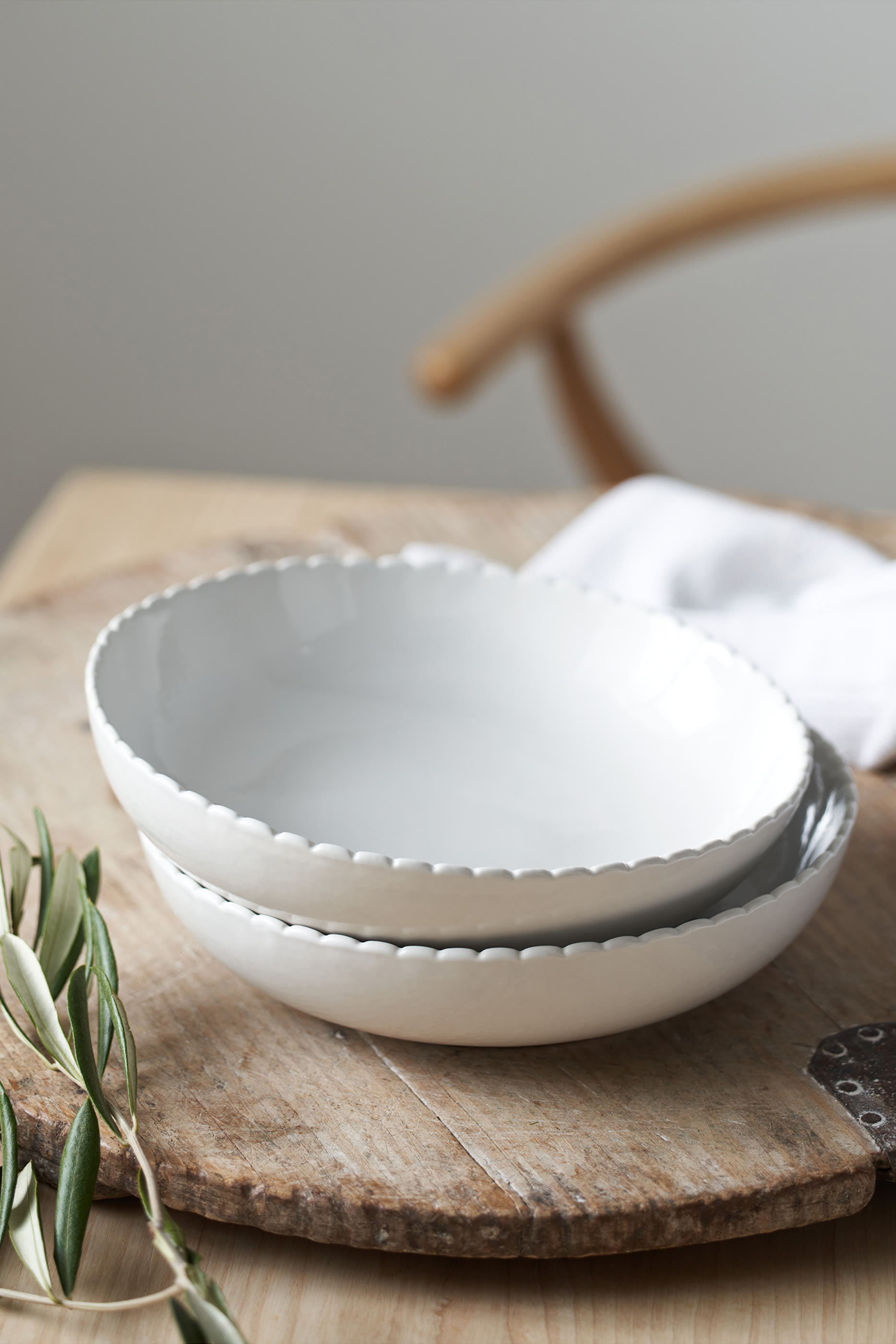 Scalloped Pasta Bowl Set