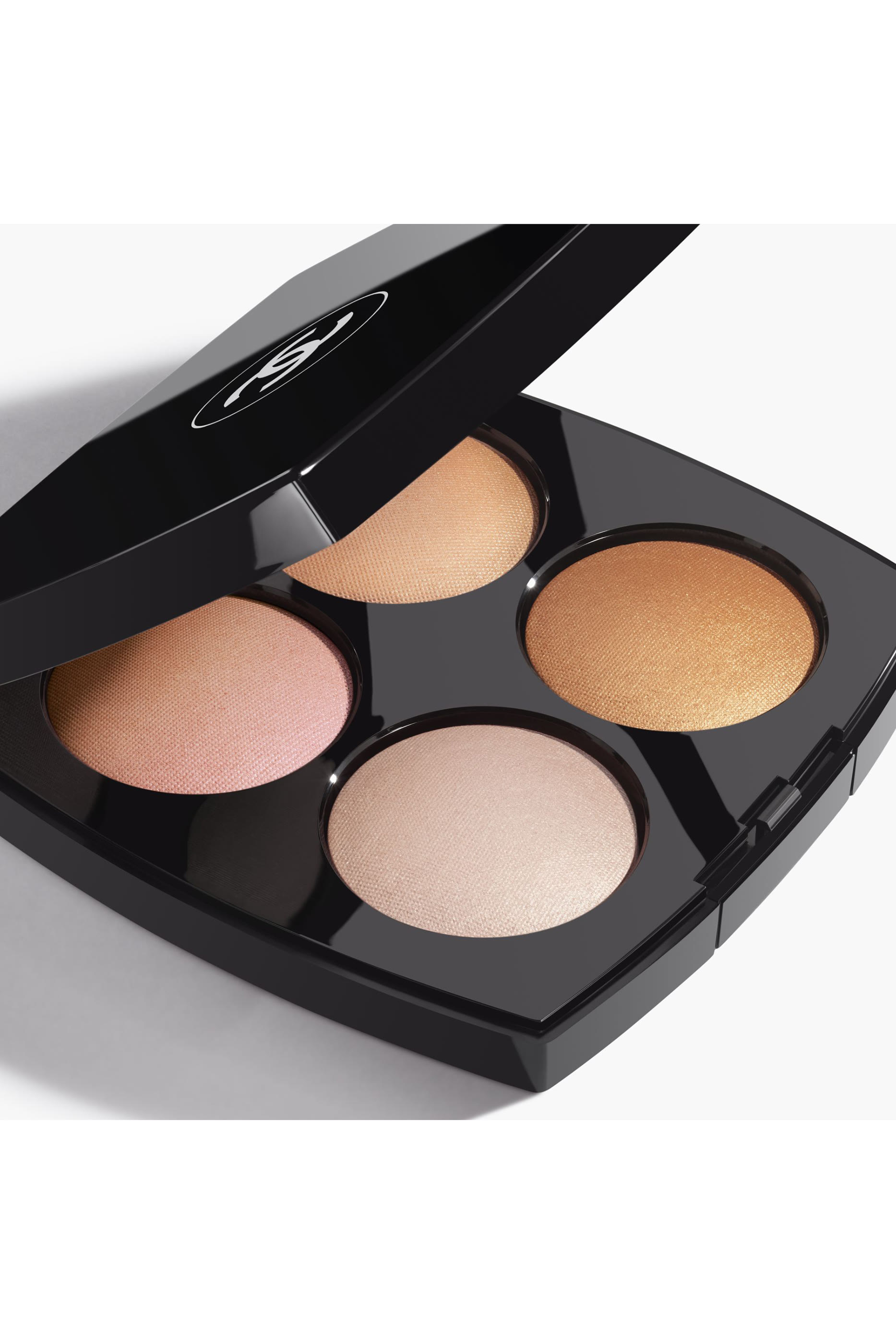 Chanel Jeux De Lumi&egrave;res Multi-Use Eyeshadow and Highlighter Palette