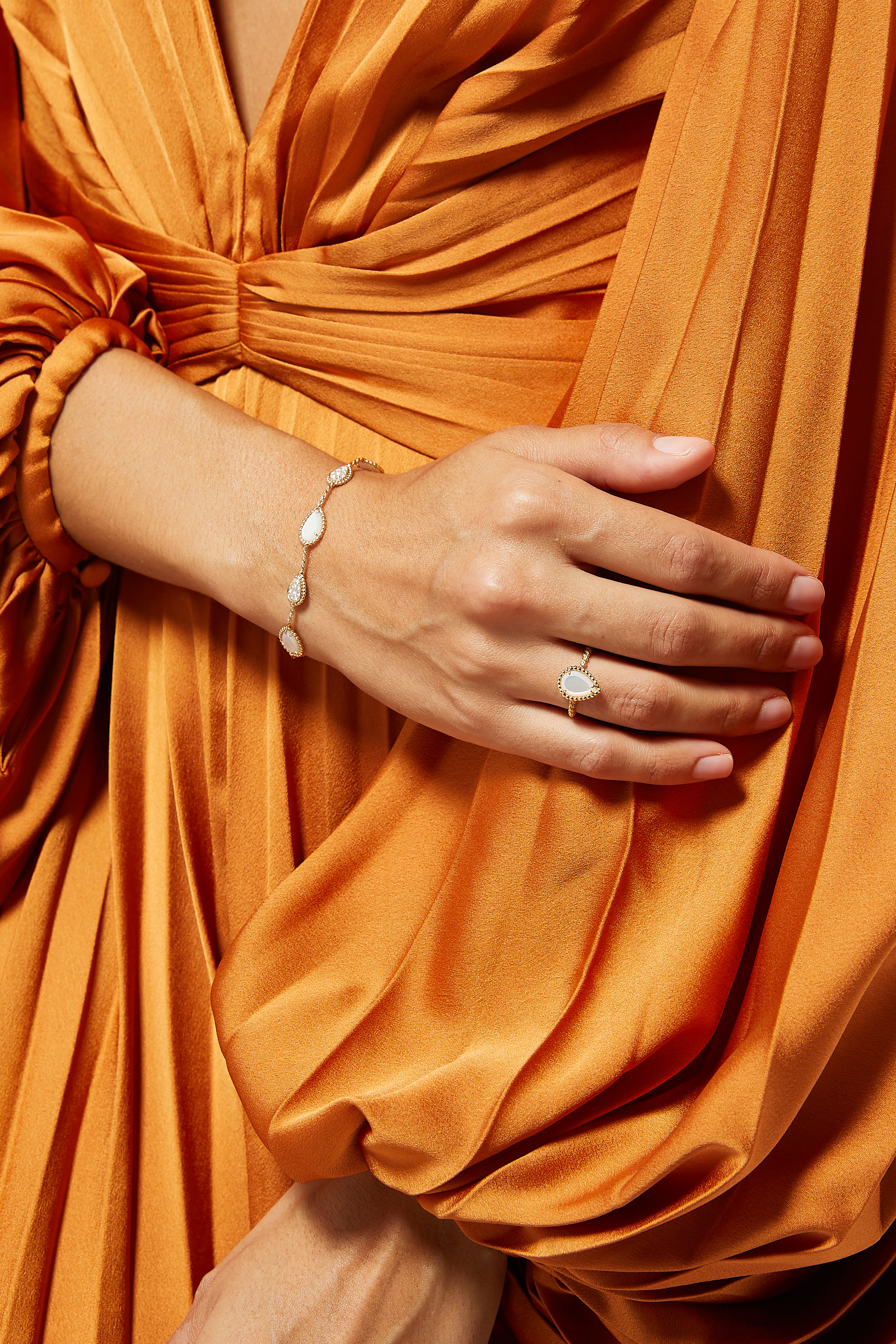 Serpent Boheme Ring, 18k Yellow Gold & Mother Of Pearl