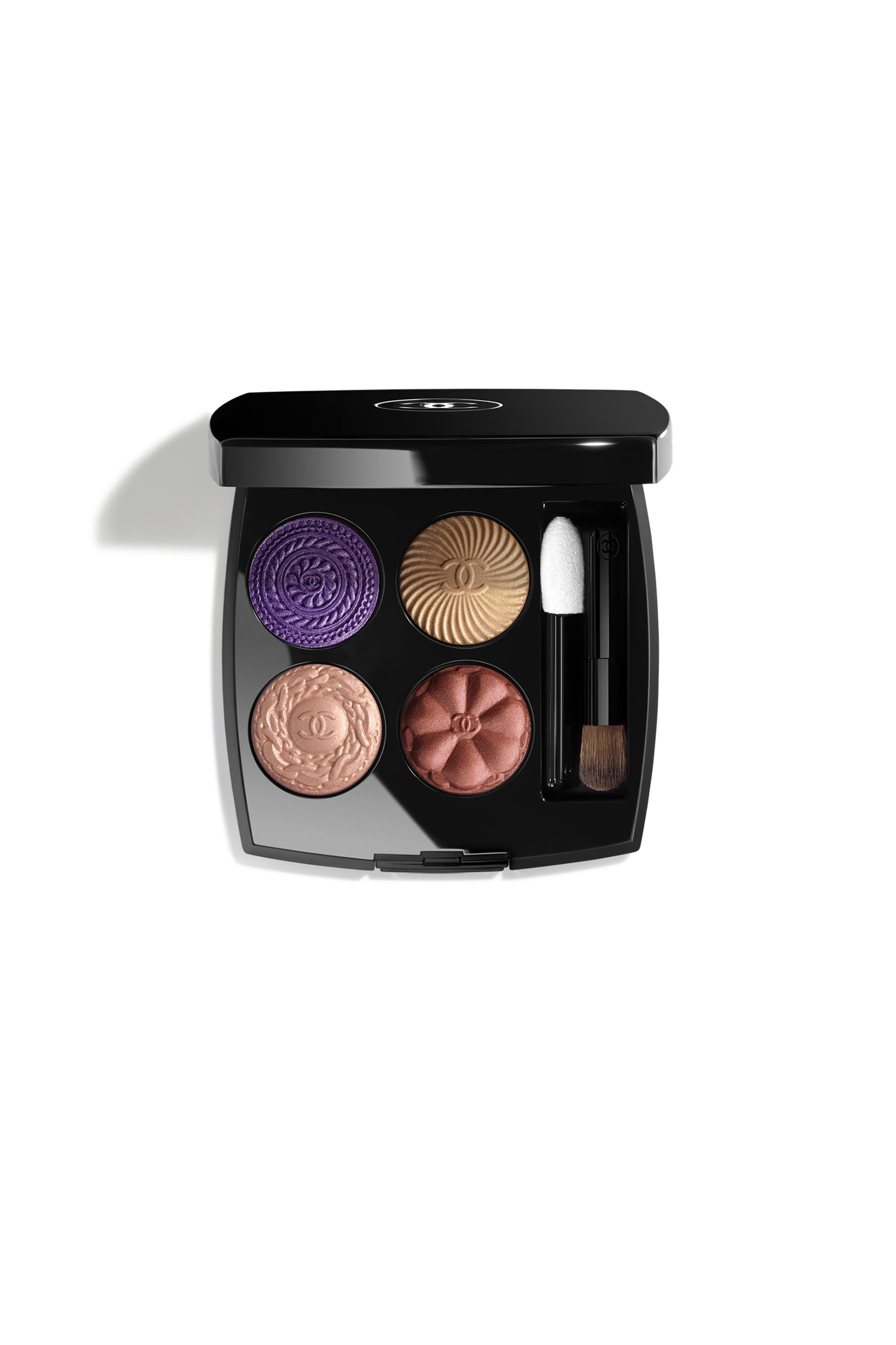 لوحة ظلال عيون Les 4 Ombres Boutons بأربعة ألوان بلمسات نهائية متنوعة