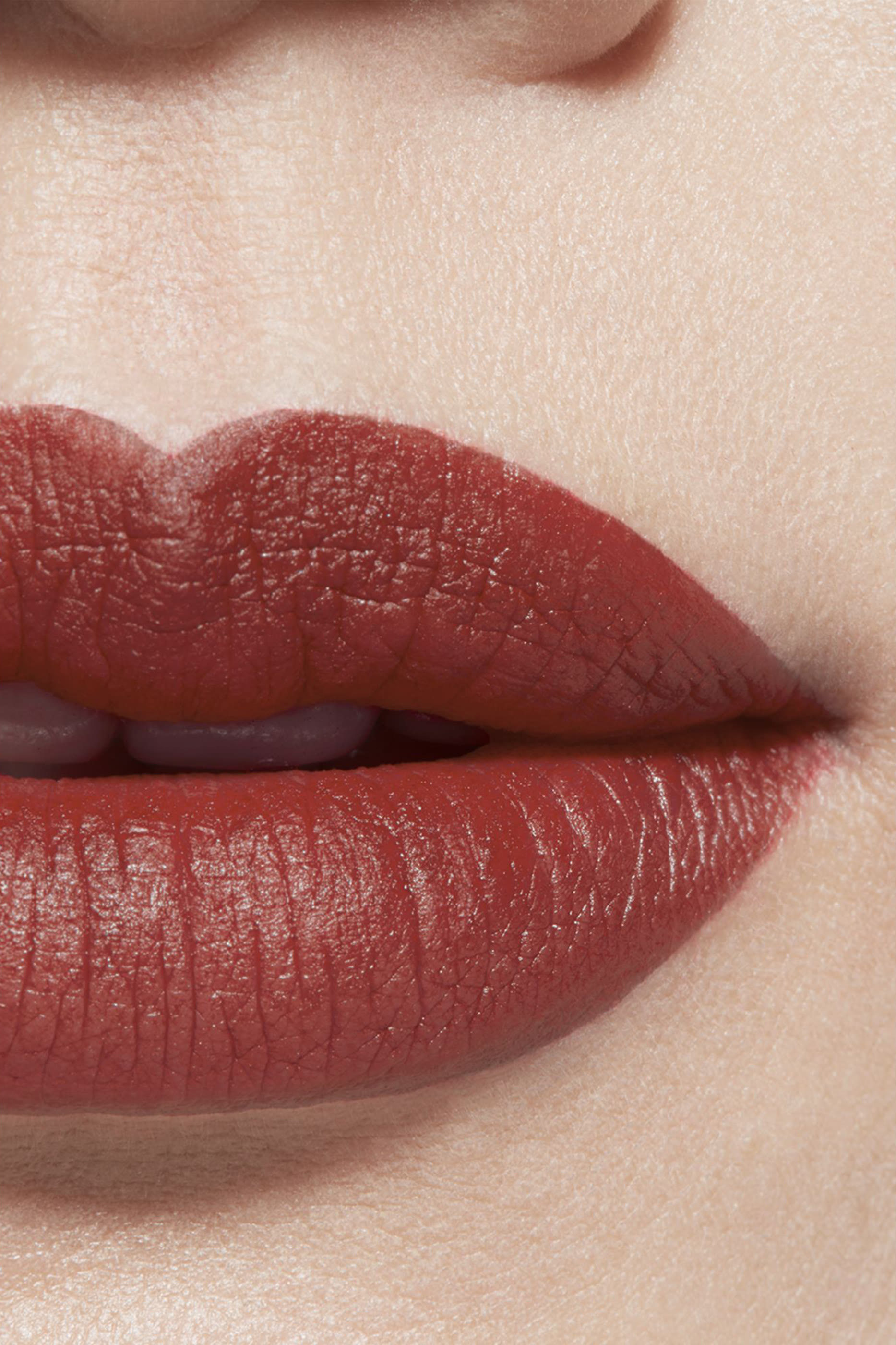 Rouge Allure Velvet Luminous Matte Lip Colour