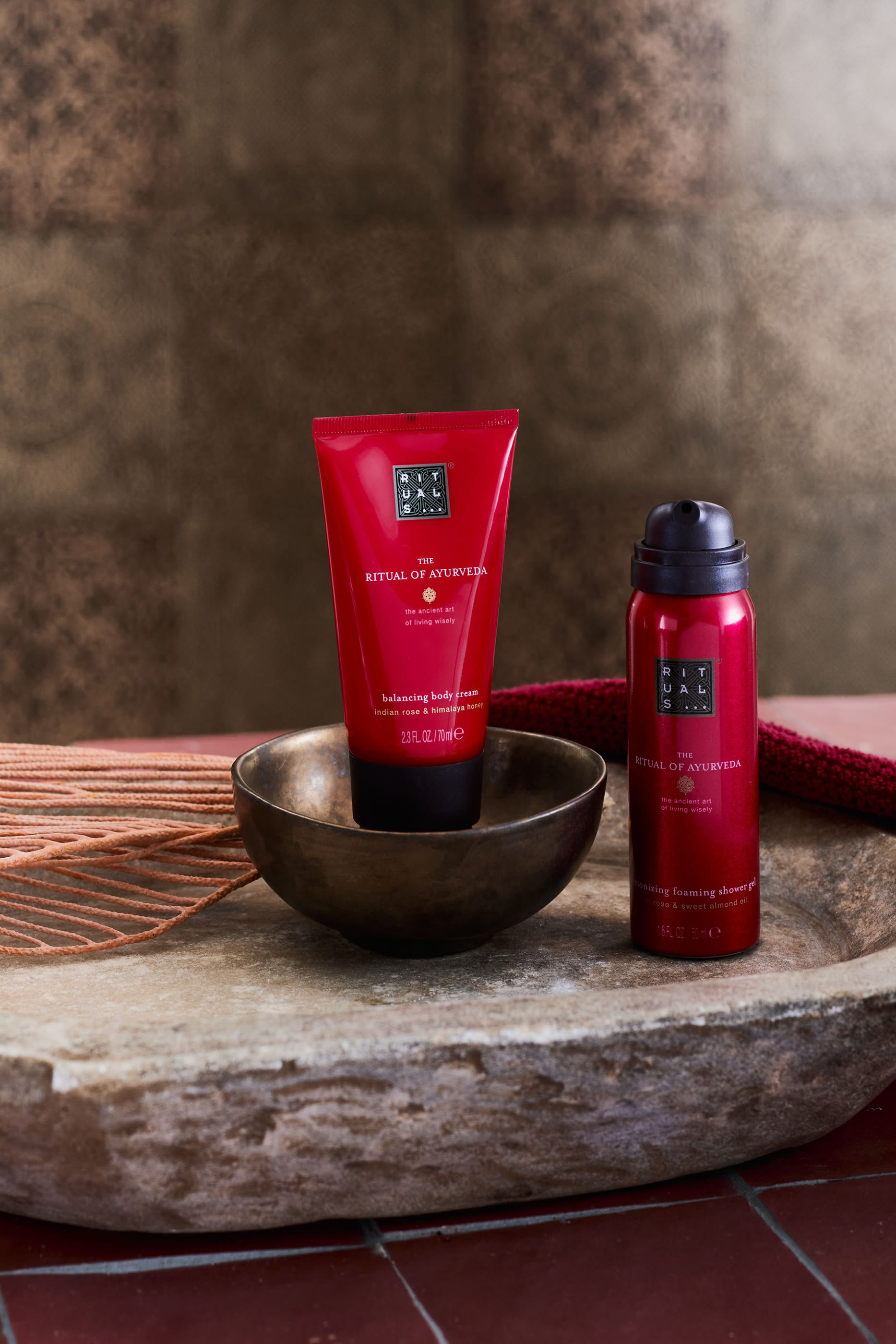 The Ritual of Ayurveda Foaming Shower Gel, 200ml