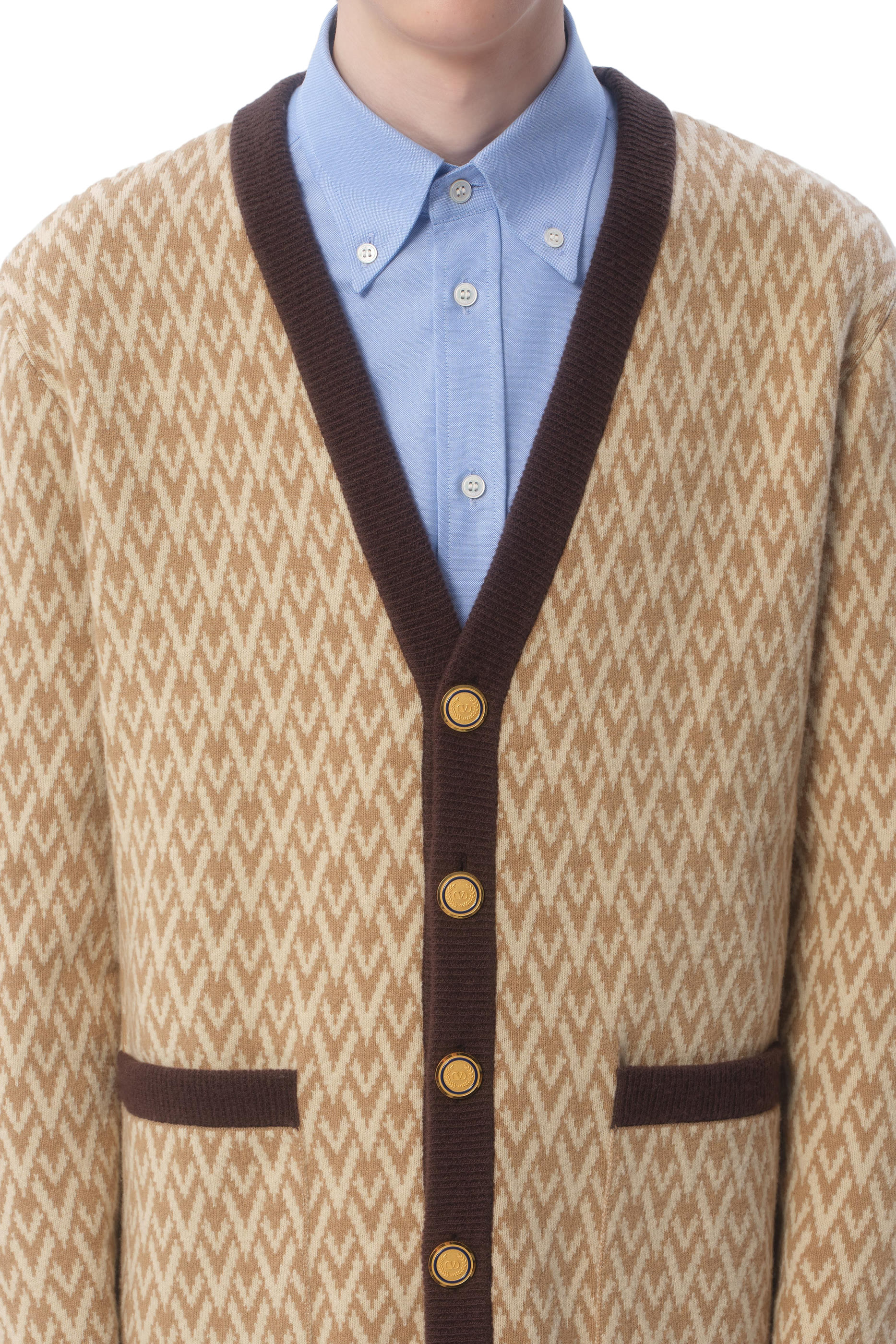 Wool Cardigan with Toute La V Pattern