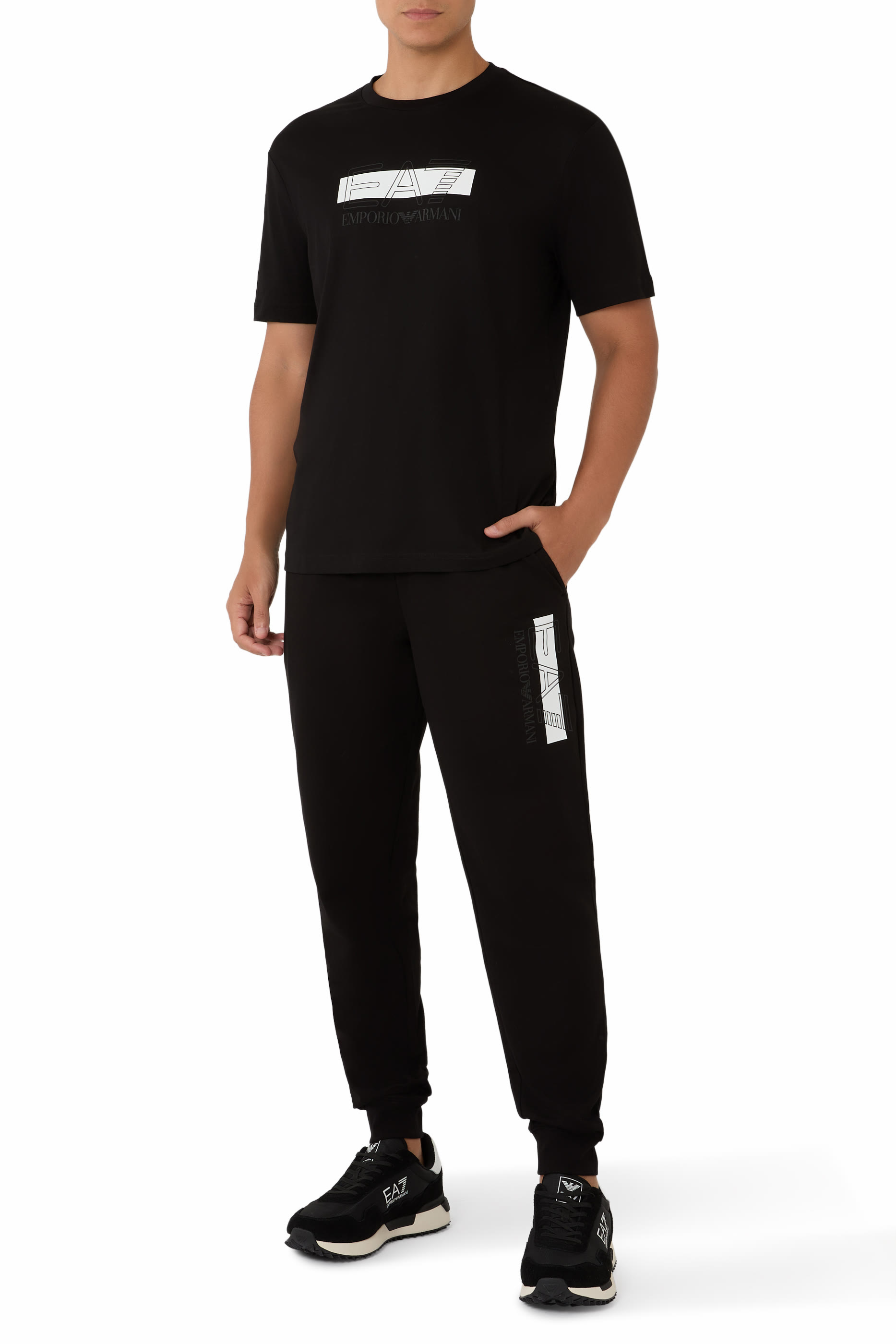 EA7 Joggers