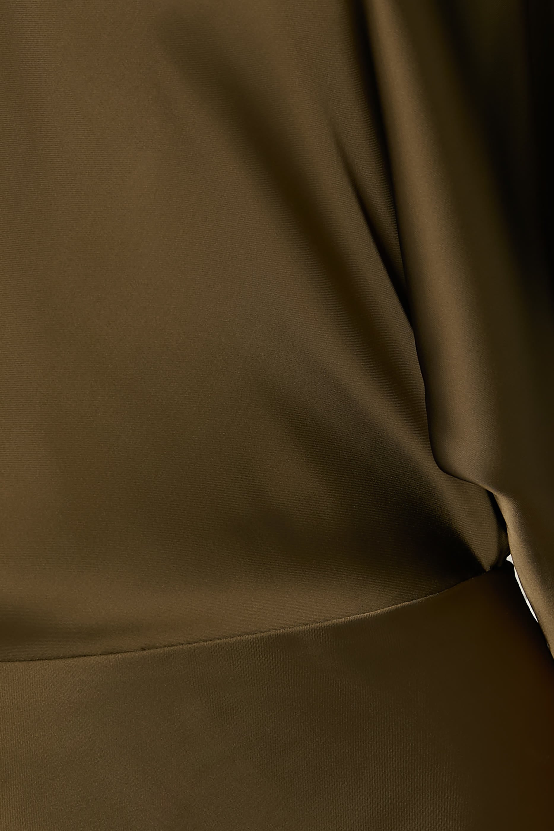 Reverse Obie Gown