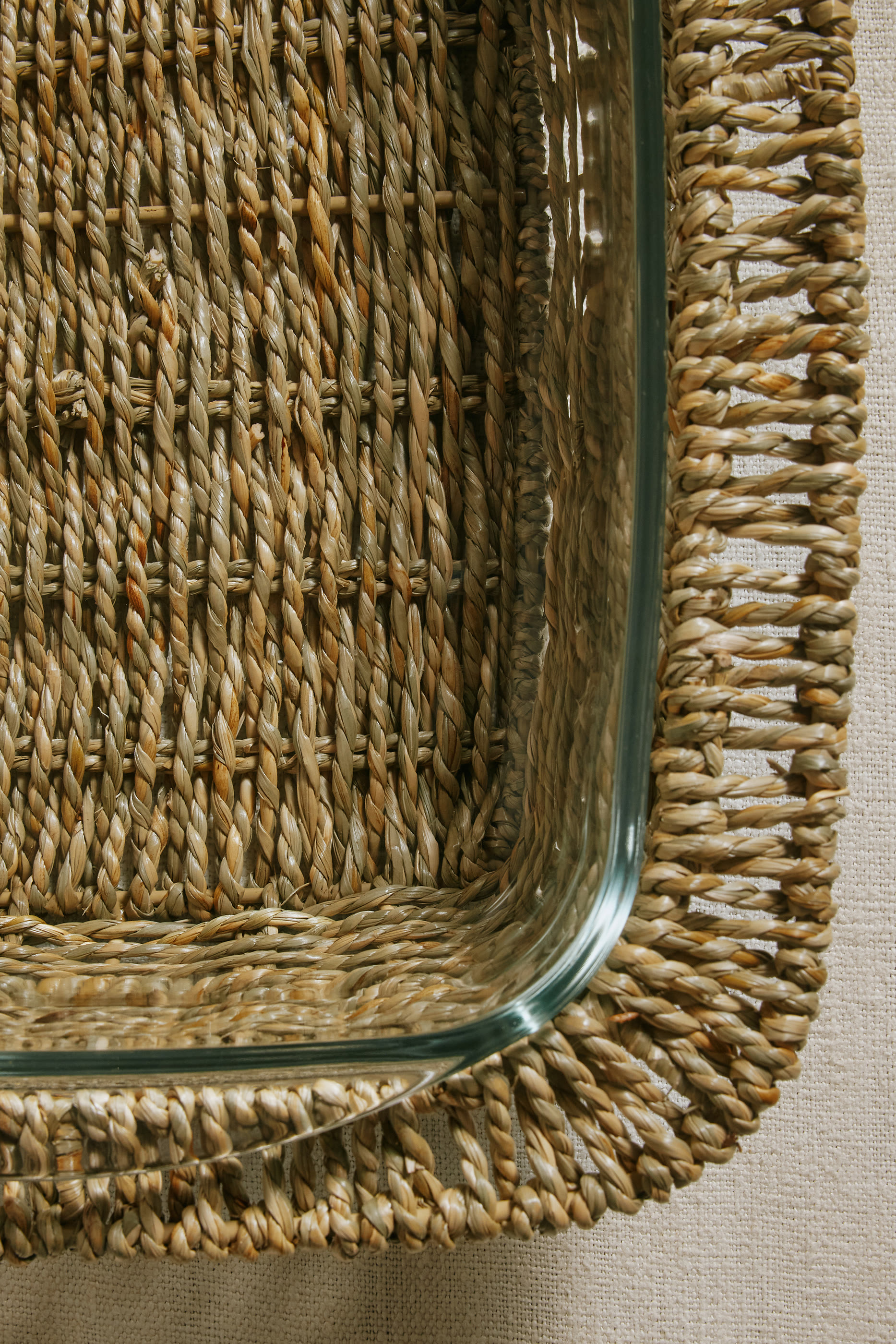 Glass and Seagrass Medium Oven Dish