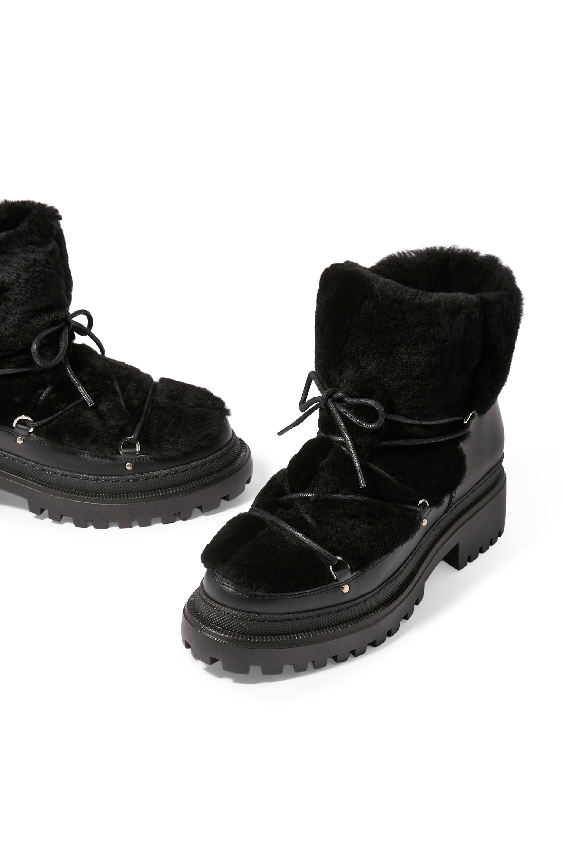  Lace-up Mid-Length Shearling Boots