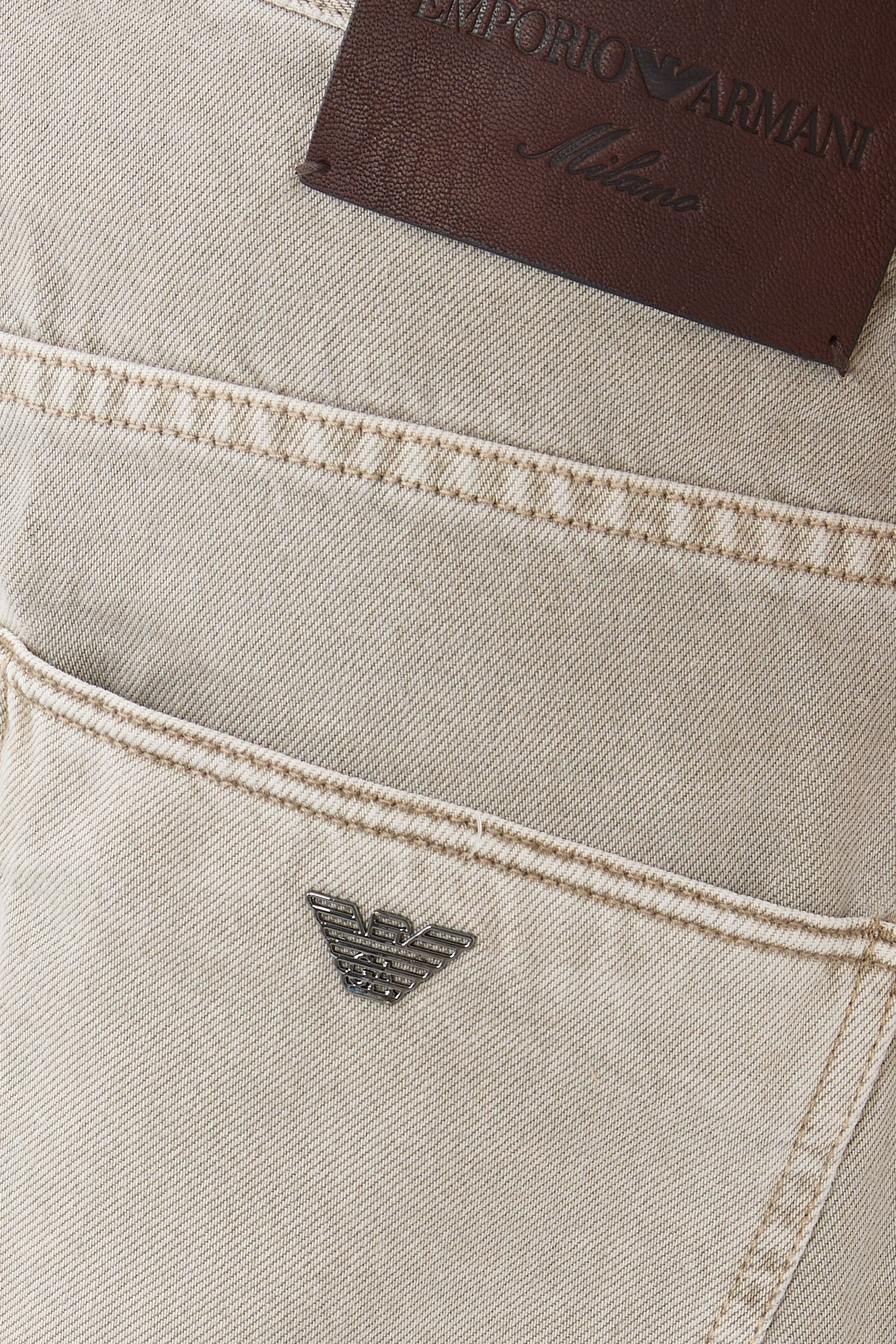 J80 Buggy Twist Fit Jeans