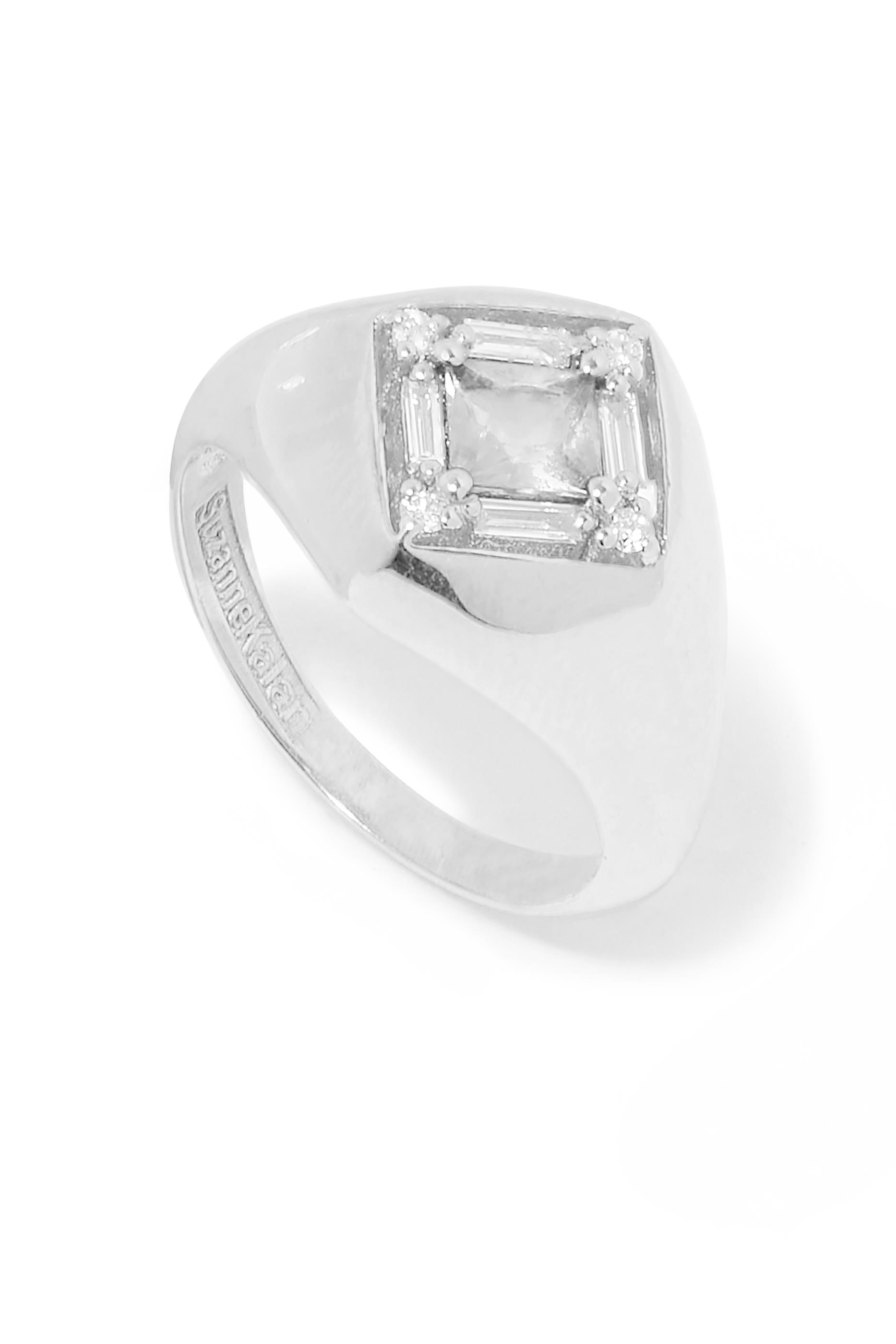 Princess Cut Ring, 18K White Gold & Diamond