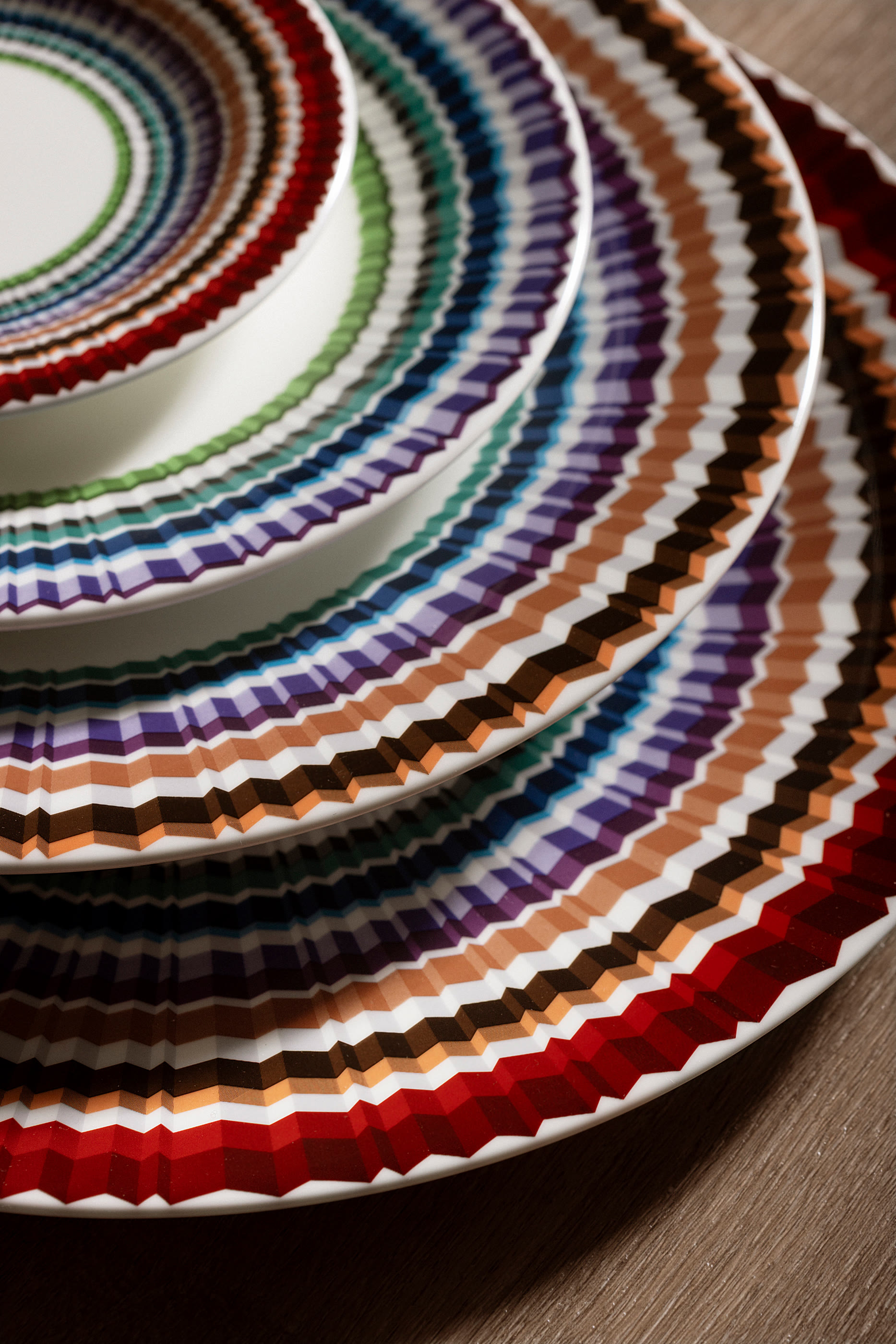 Waves Dessert Plate