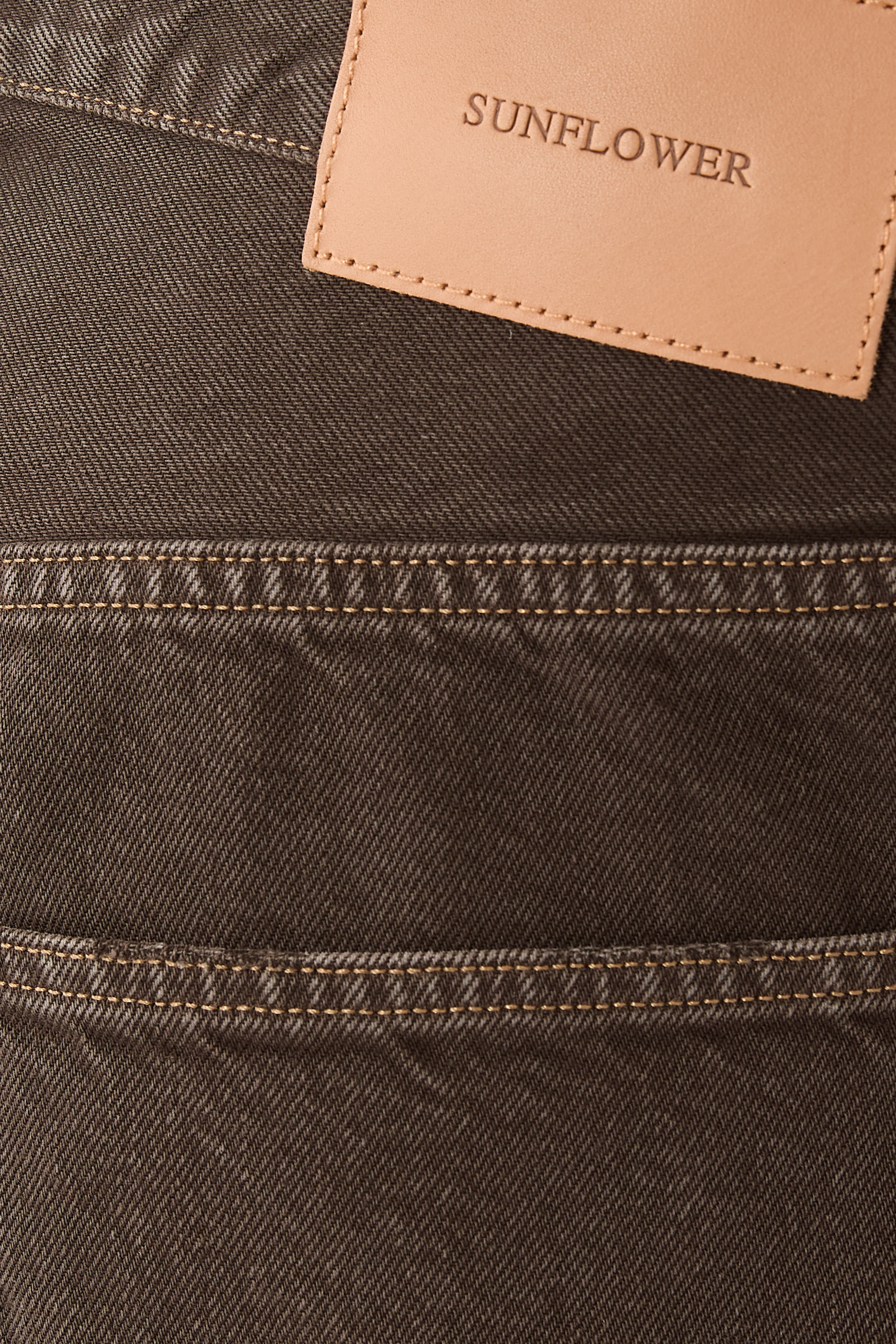 Loose-Fit Jeans 