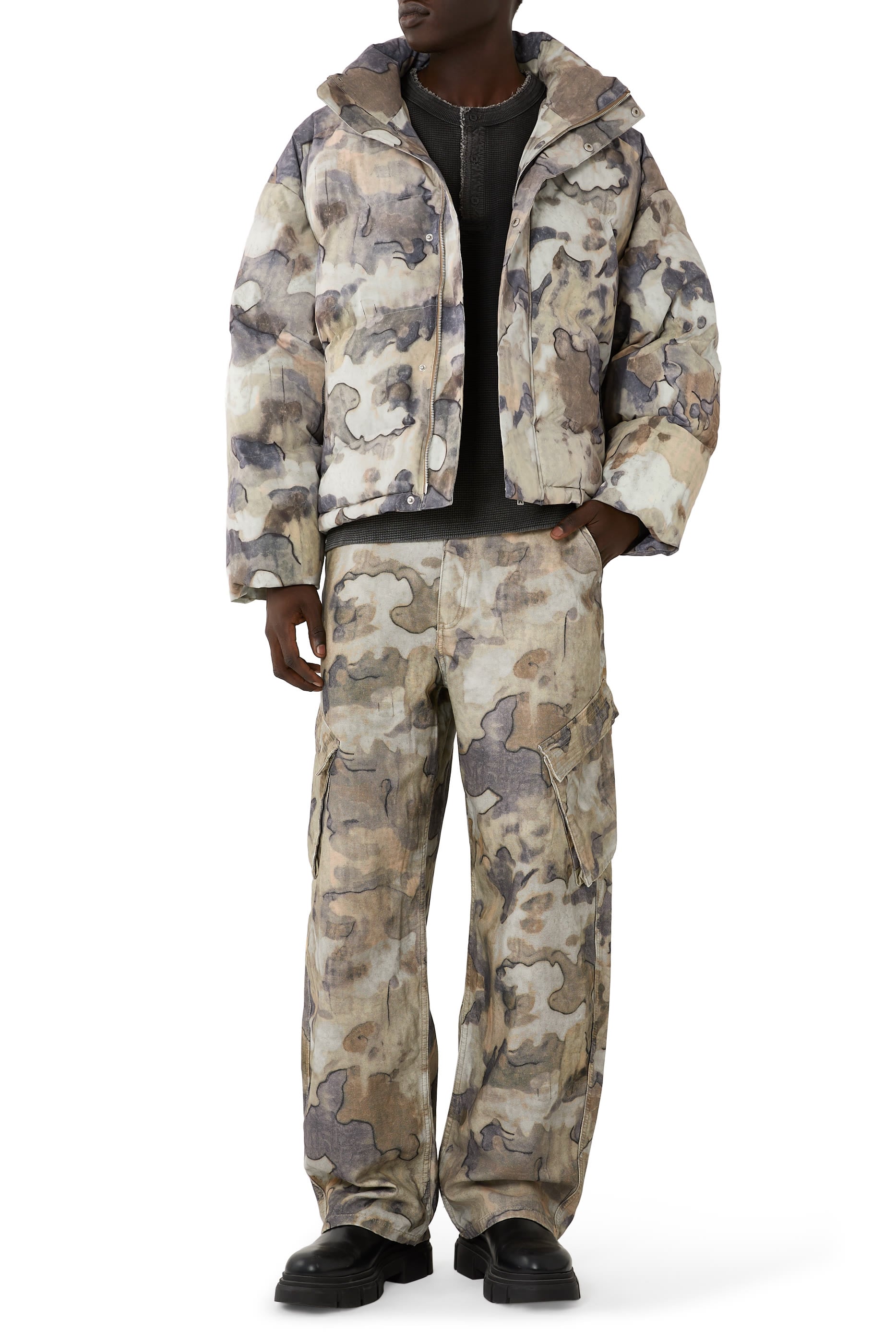 Camouflage-Print Cargo Pants