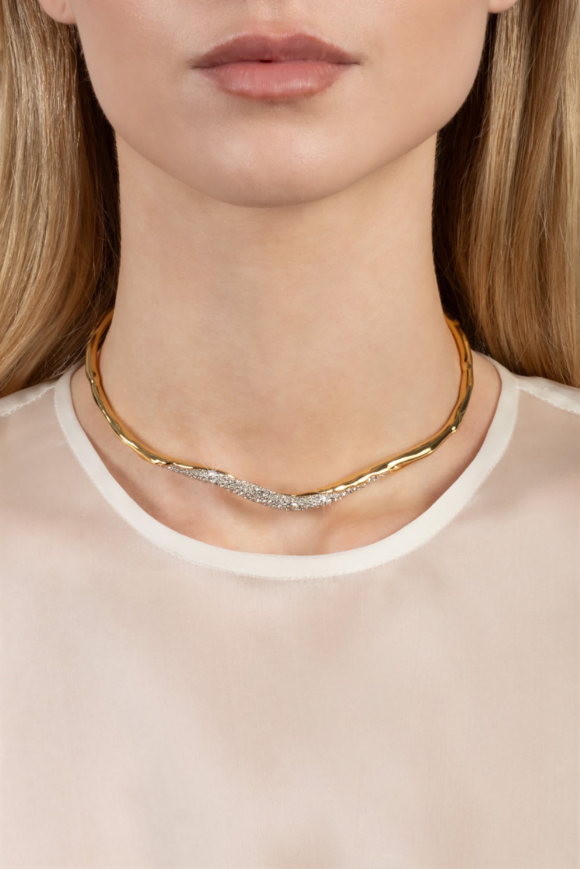 Solanales Crystal Skinny Collar