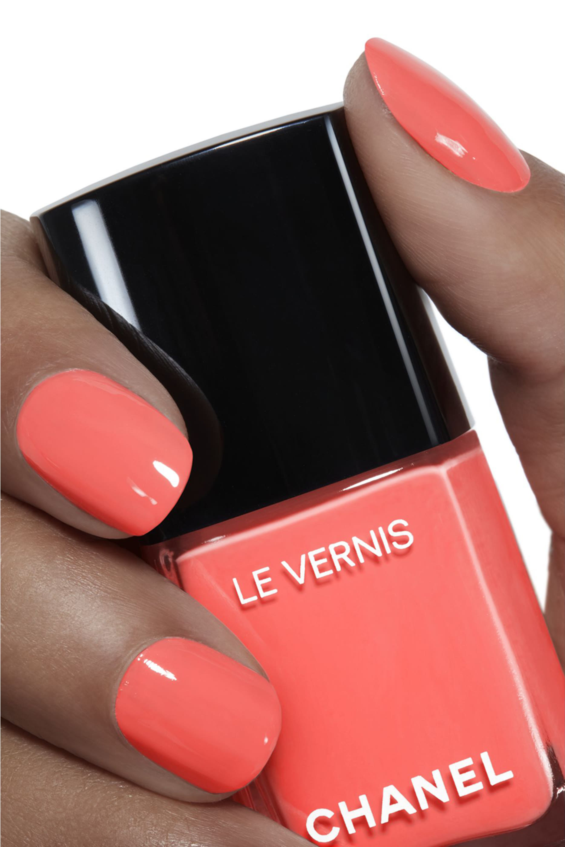 طلاء أظافر Chanel LE VERNIS