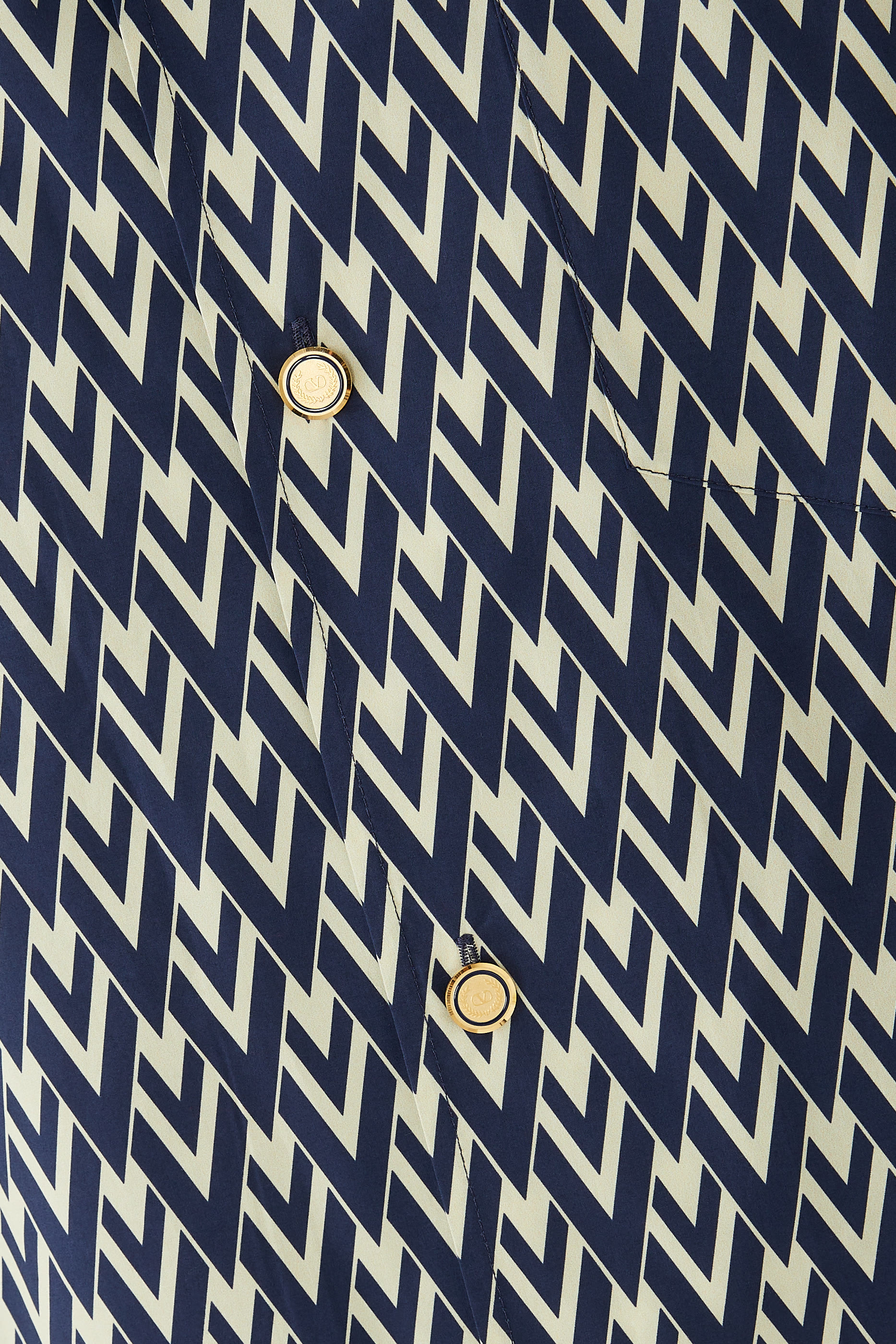 Toute La V Printed Shirt