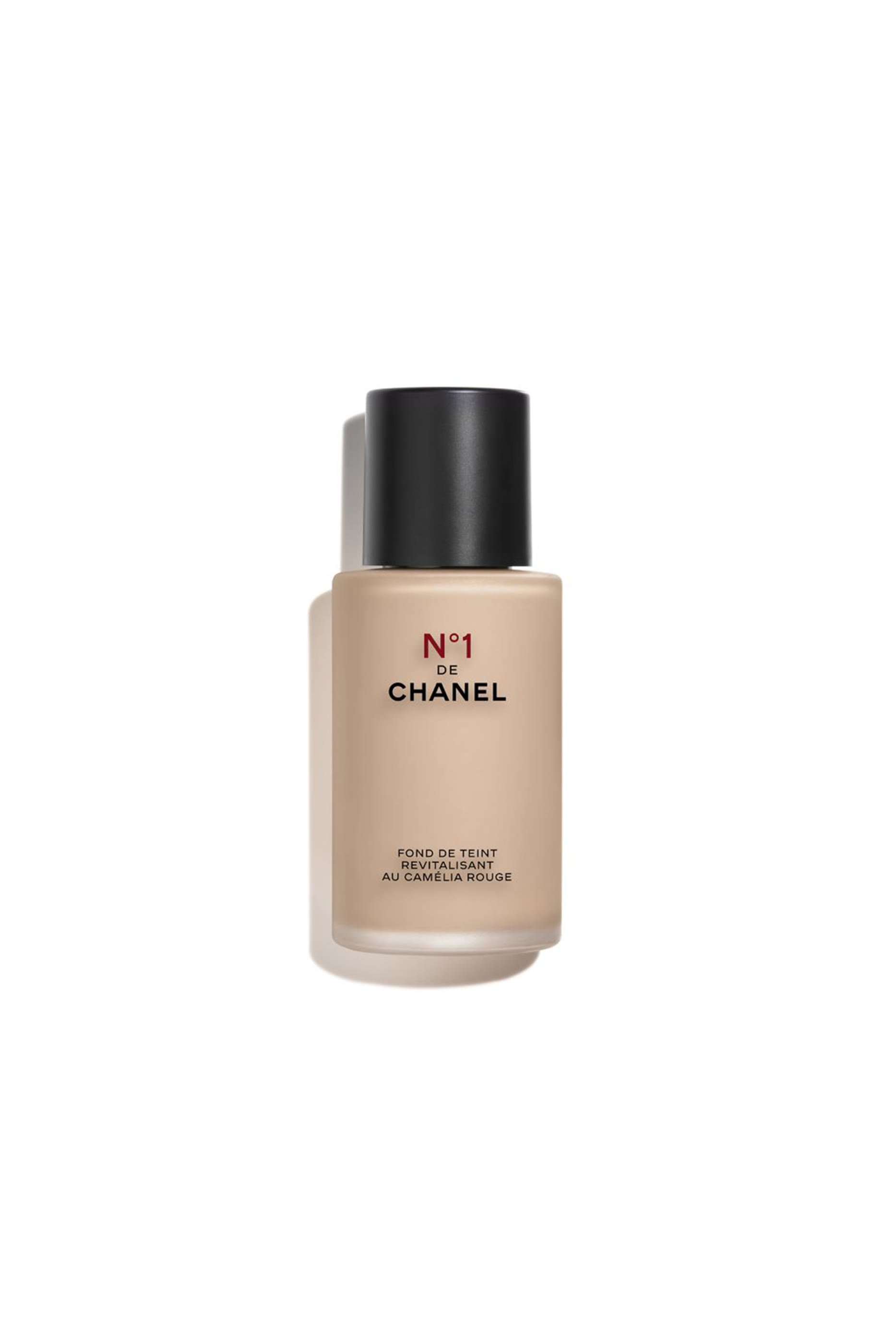CHANEL N°1 DE CHANEL FOND DE TEINT REVITALISANT يُعزز الإشراق - يُرطّب - يحمي