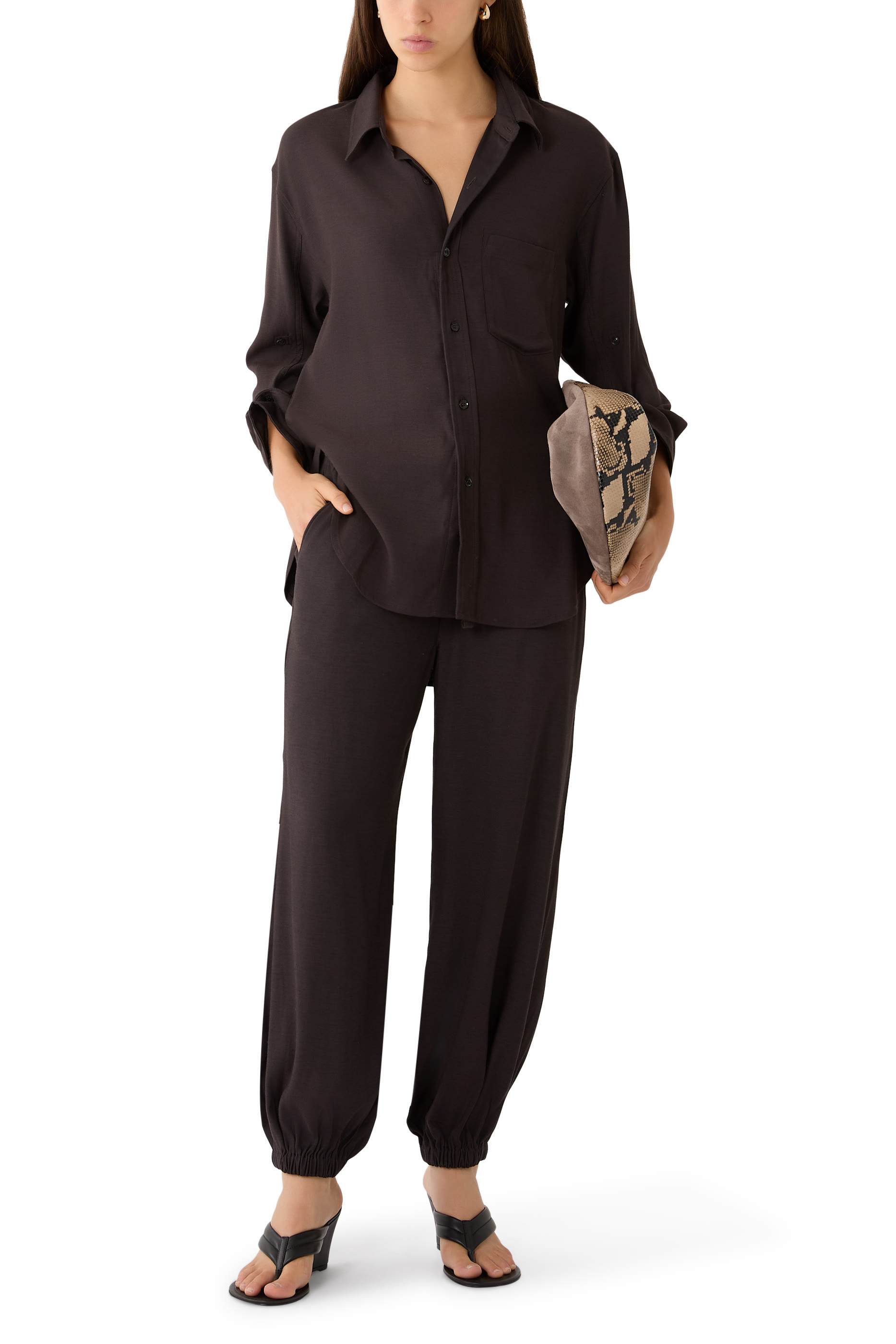 بنطال سهل الارتداء بقصة مريحة