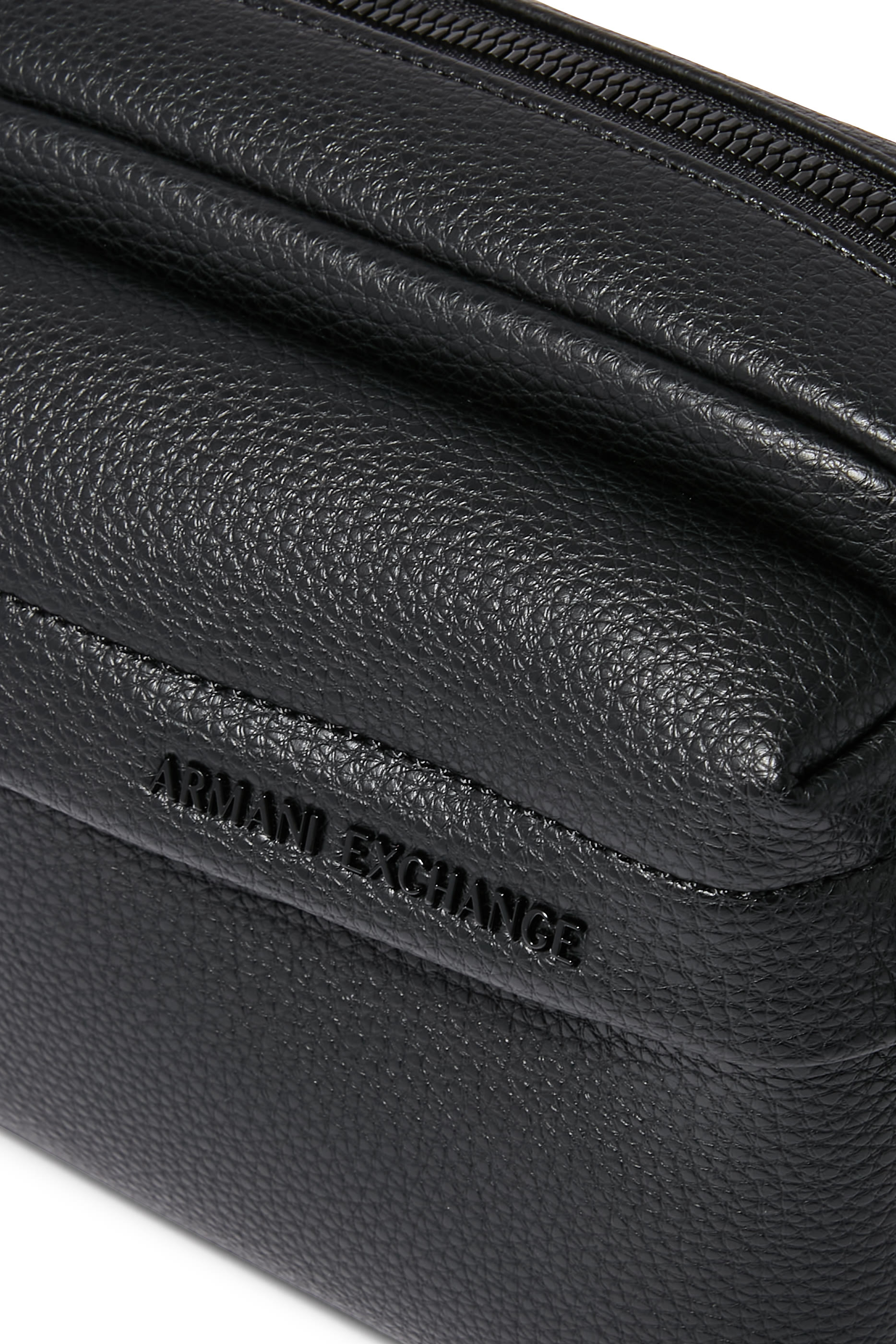Logo Essential Beauty Case