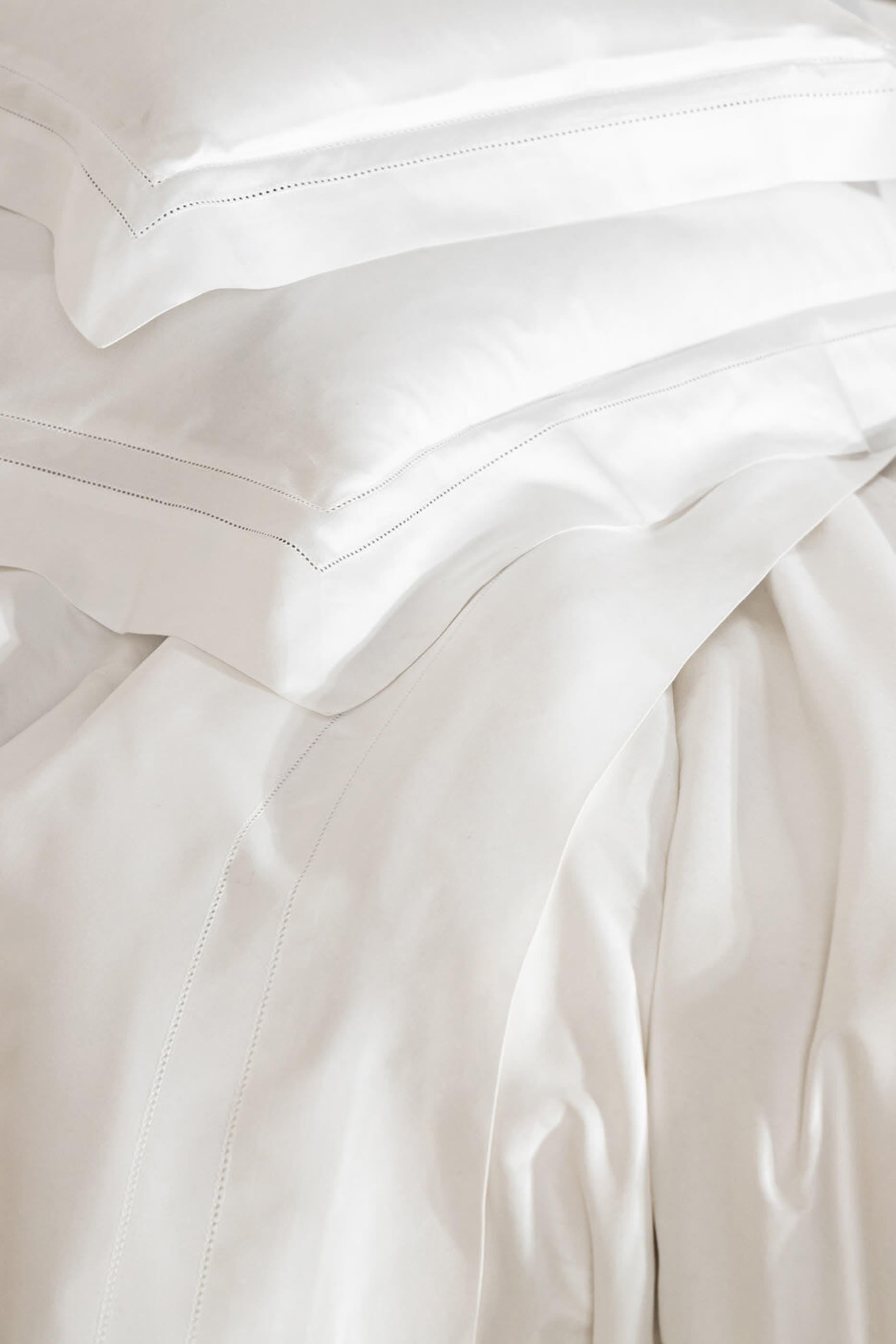 Doppio Ajour Pillow Sham