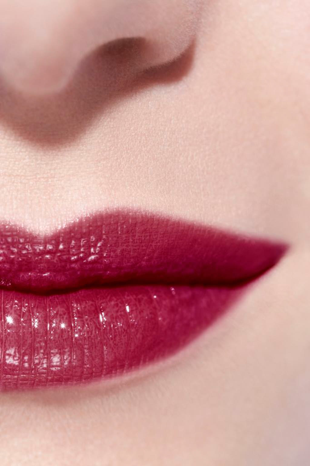 أحمر شفاه ROUGE COCO FLASH Colour, Shine, Intensity In A Flash