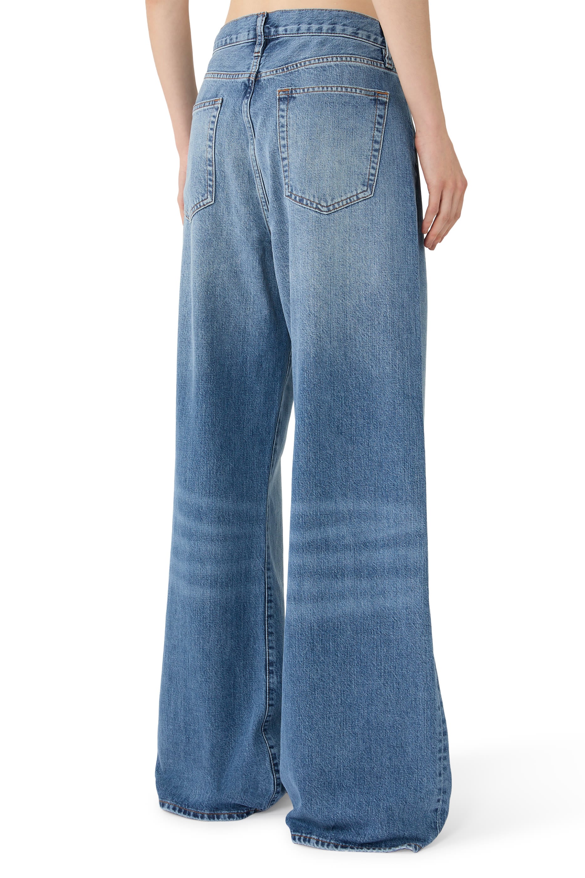 Off Duty Loose Jeans