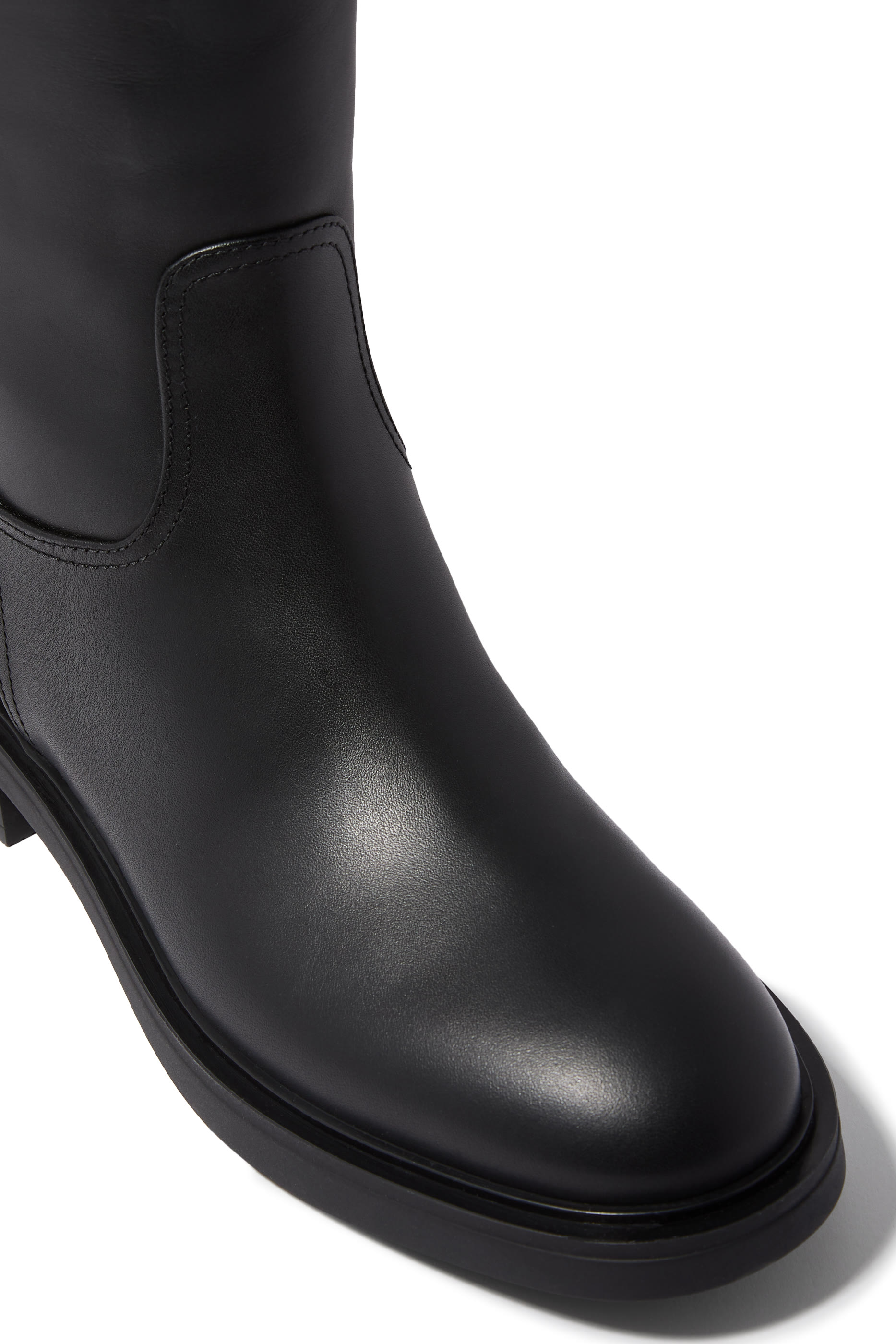  Ascott Boots