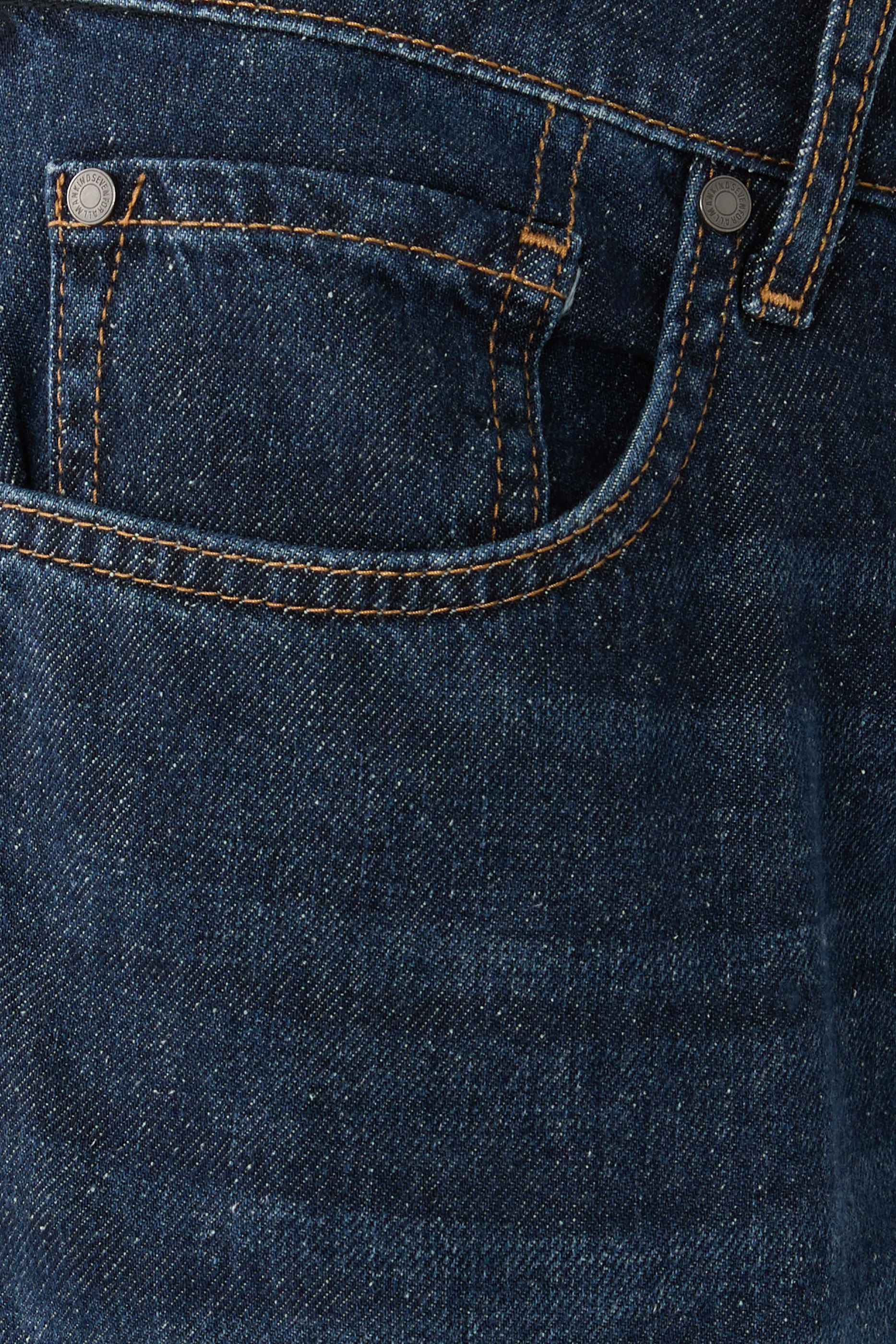 The Straight Jeans 