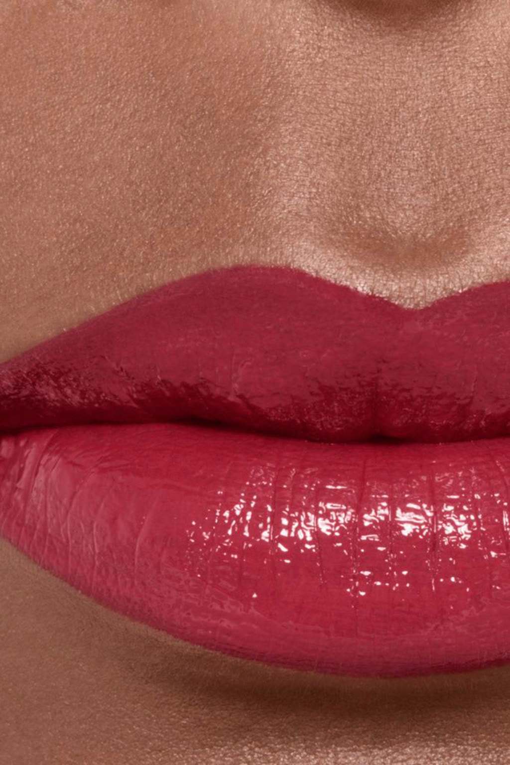 أحمر شفاه سائل بلمعان وثبات فائق ROUGE ALLURE LAQUE