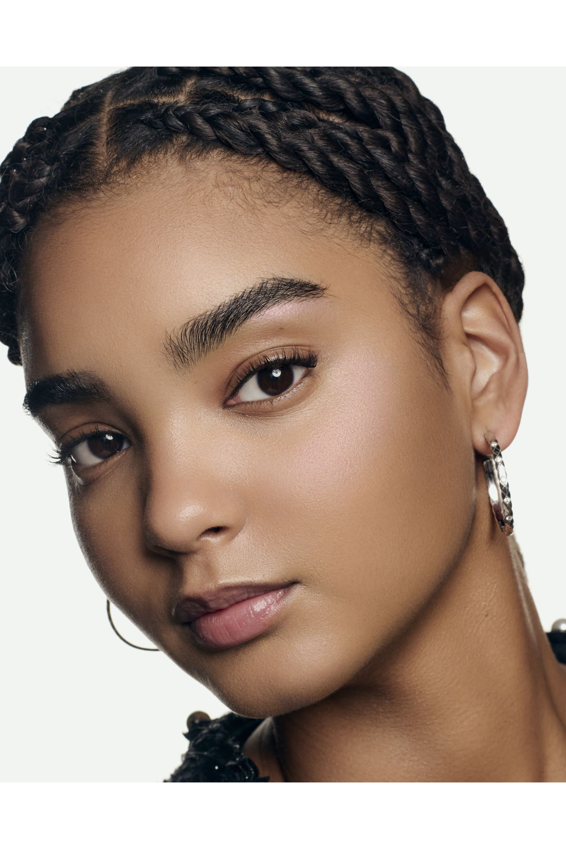 Les Beiges Healthy Glow Highlighter Exclusive Creation – Fresh Liquid Highlighter