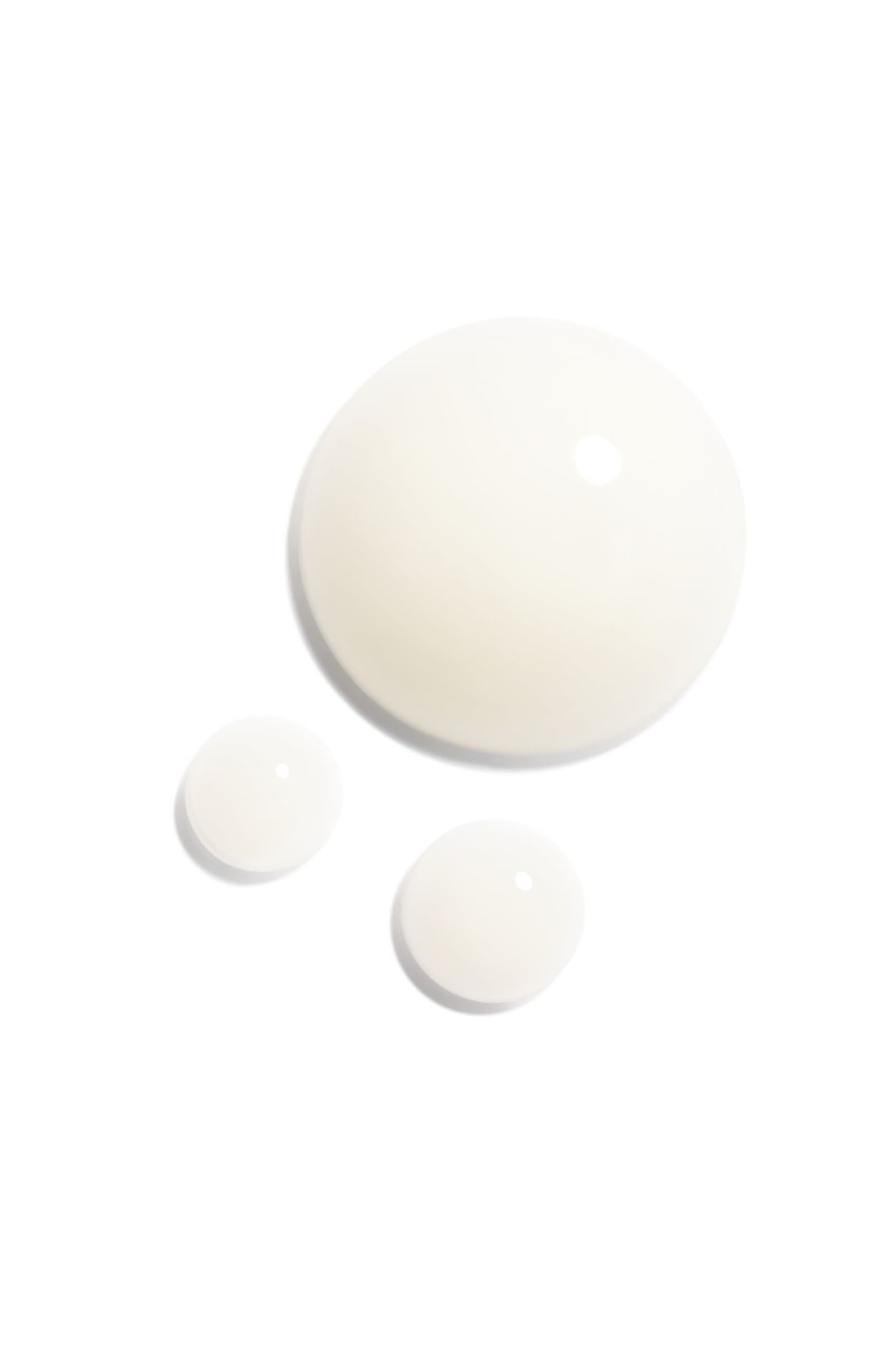 عبوة إعادة تعبئة سيروم العين N°1 De Chanel Revitalizing