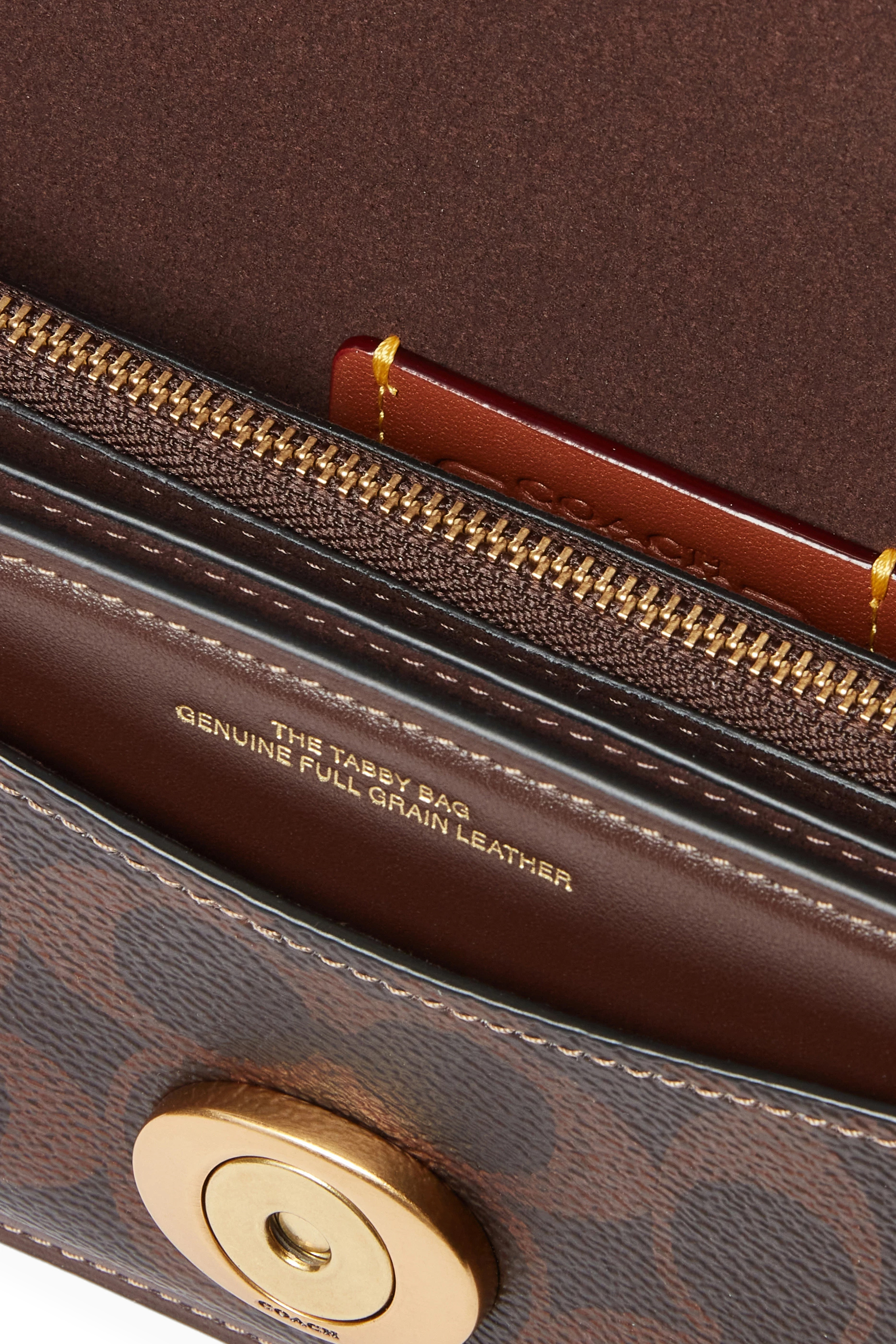 Tabby 20 Shoulder Bag in Signature Canvas