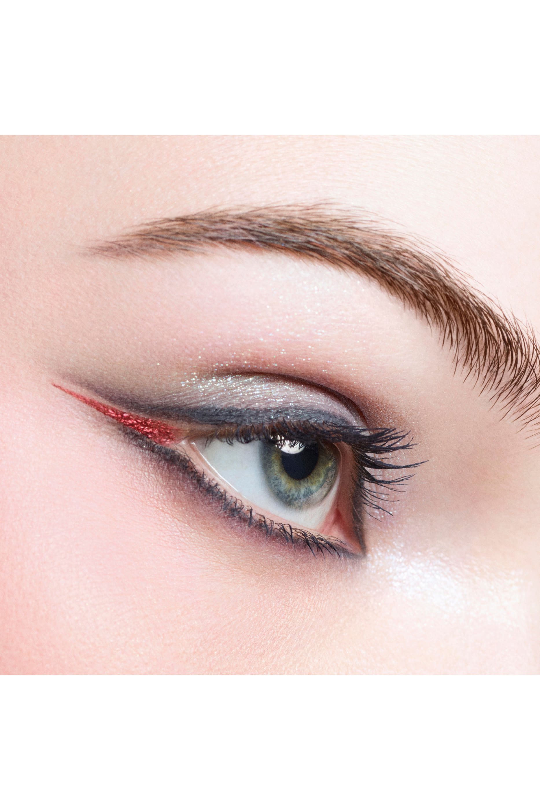 Noir Allure All-In-One Mascara: Volume, Length, Curl And Definition