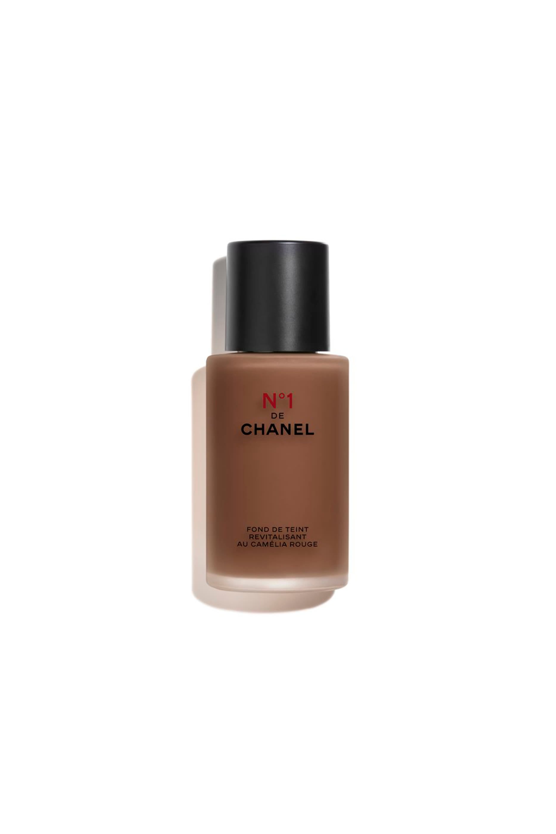 CHANEL N°1 DE CHANEL FOND DE TEINT REVITALISANT يُعزز الإشراق - يُرطّب - يحمي