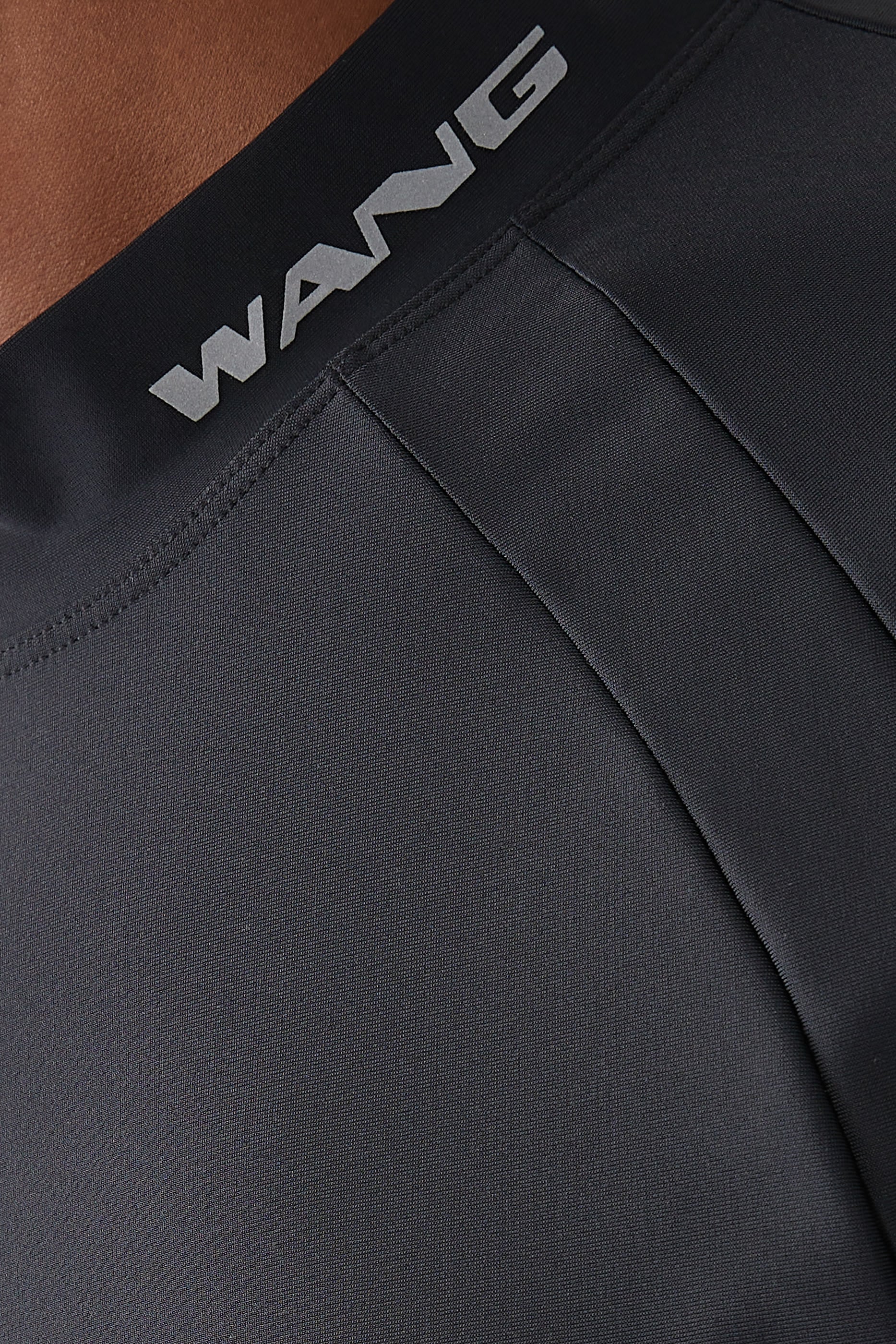  Logo-Detailed Rash Guard Top 